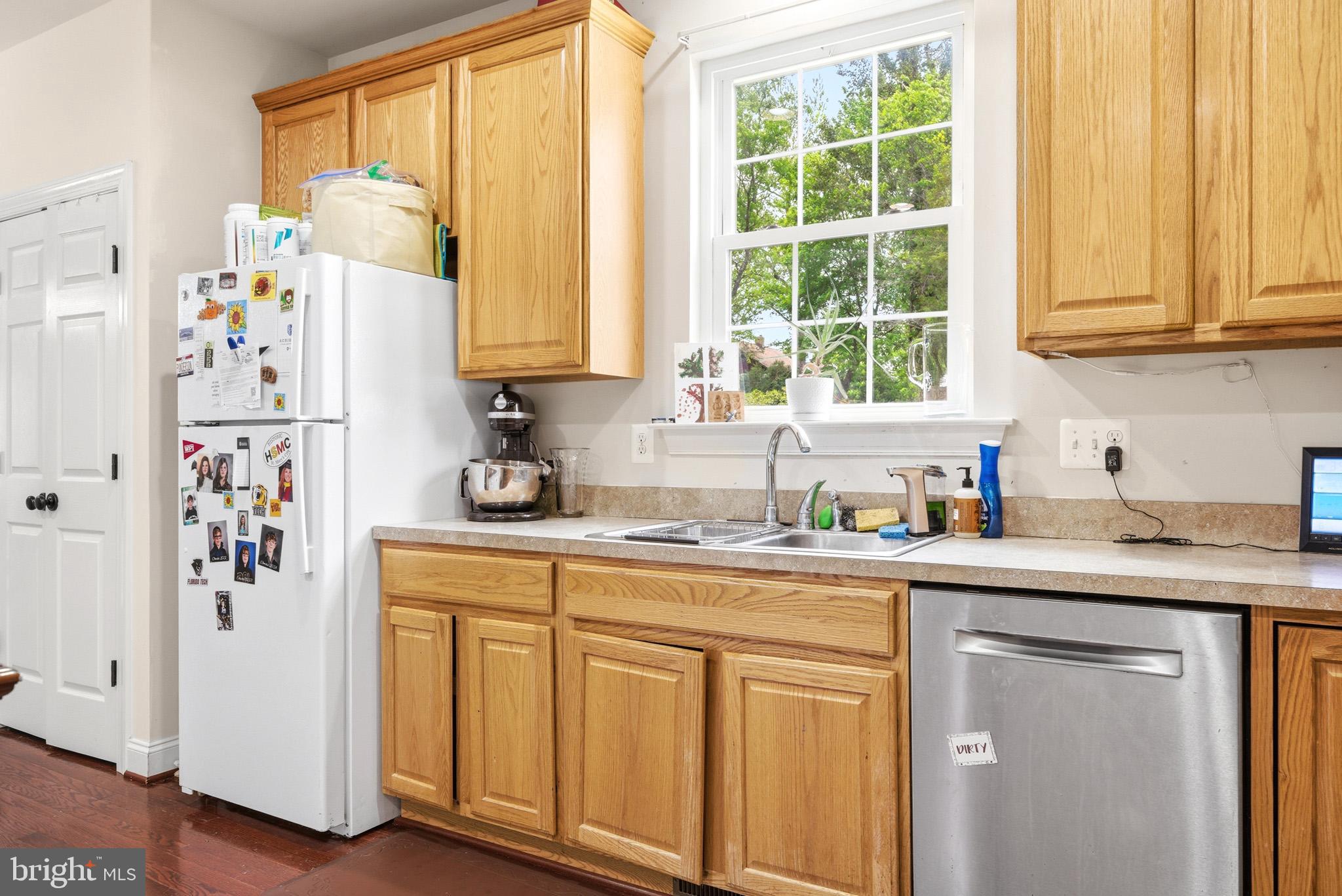 LEONARDS GRANT - Residential