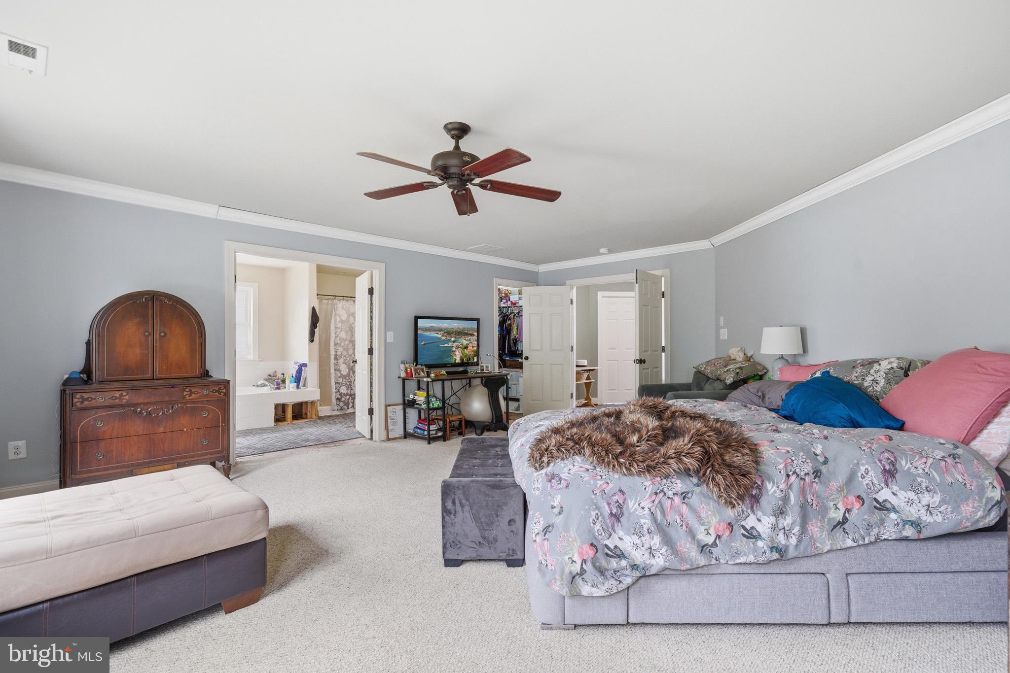 LEONARDS GRANT - Residential