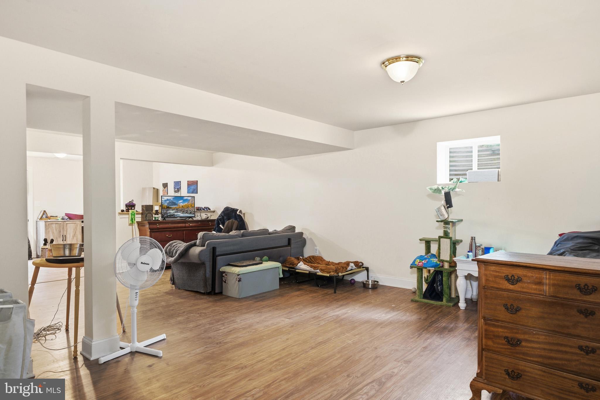 LEONARDS GRANT - Residential