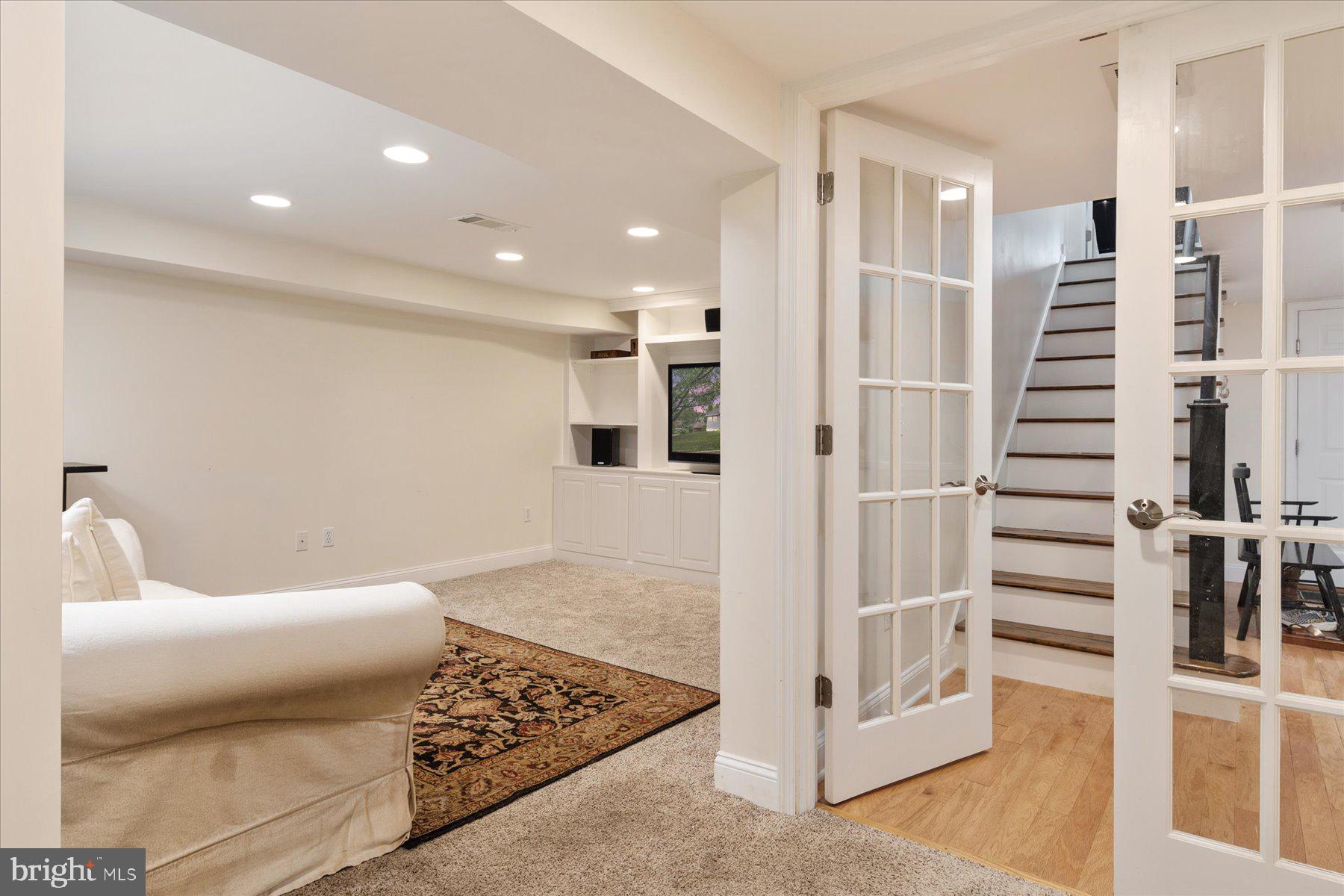 ADMIRAL HEIGHTS - Residential