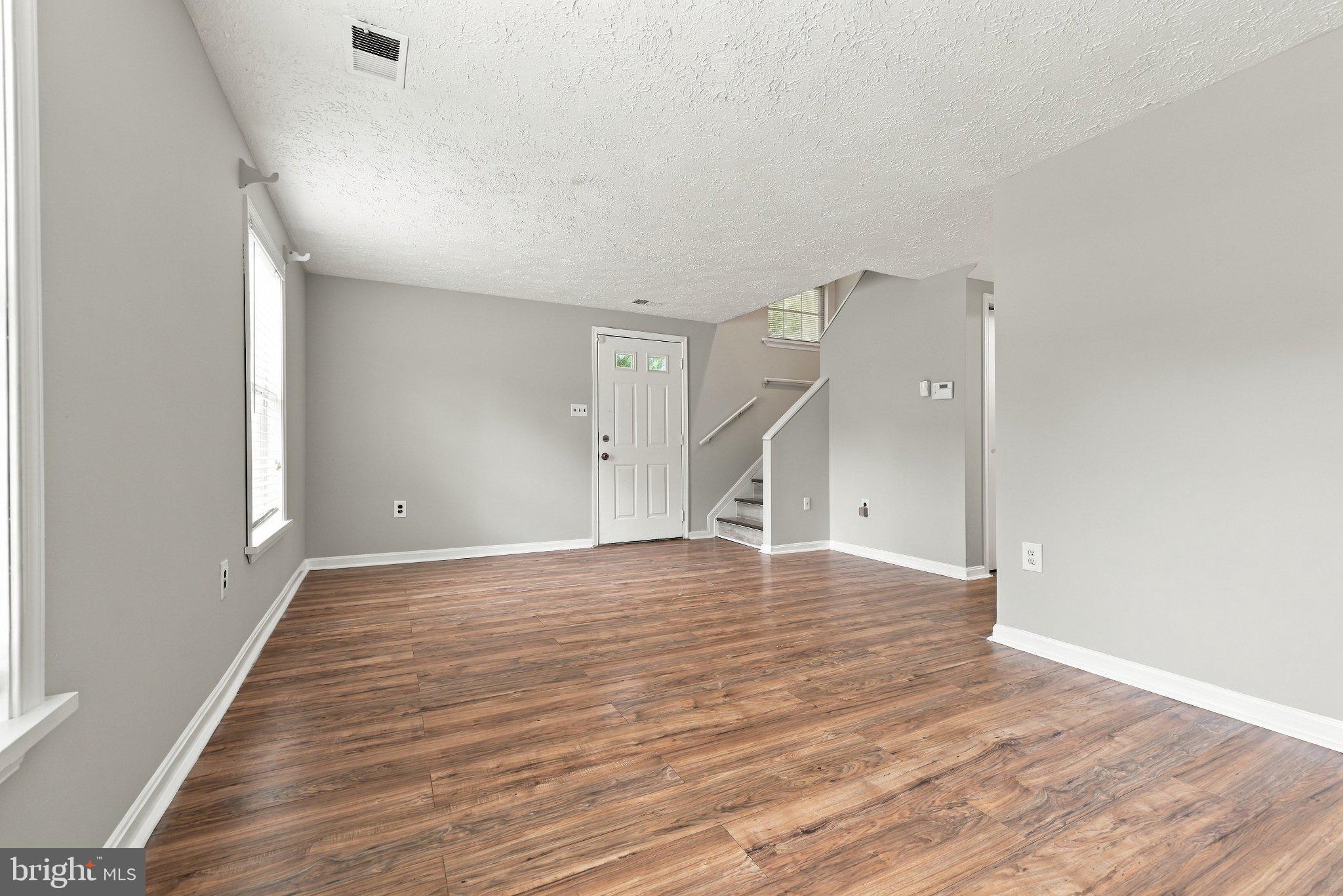 1554 PIN OAK DRIVE