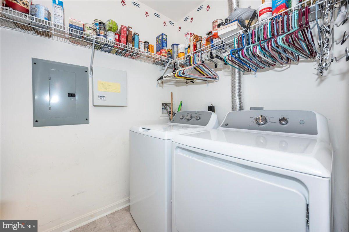 AMBER RIDGE AT MILESTONE - Residential