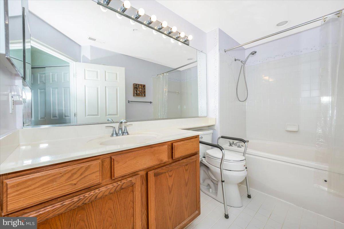 AMBER RIDGE AT MILESTONE - Residential