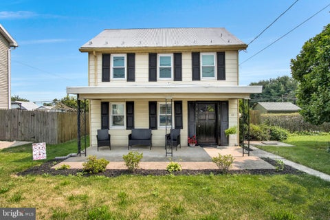 Homes For Sale - 61 W Main Street<br/> Cumberland County, NEW KINGSTOWN, PA 17072