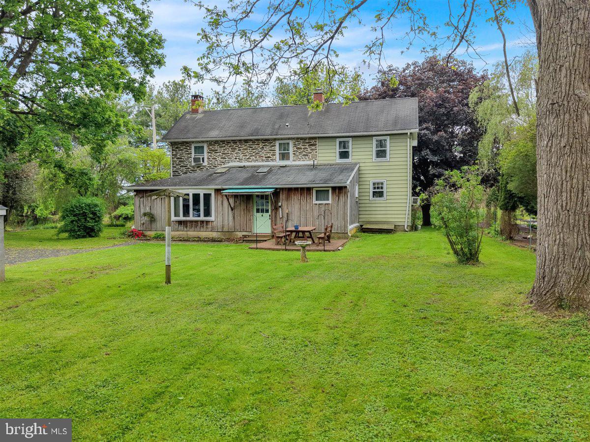 2315 STRASBURG ROAD