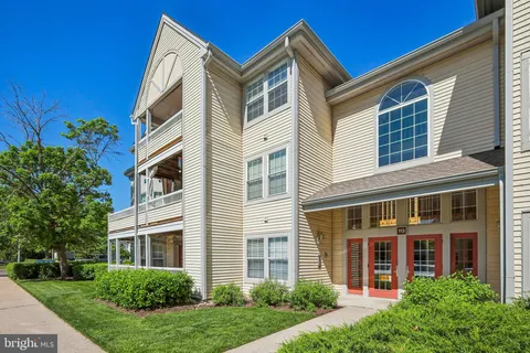 113 Cascade Court Unit 9, Princeton, NJ MLS: NJME2059592
