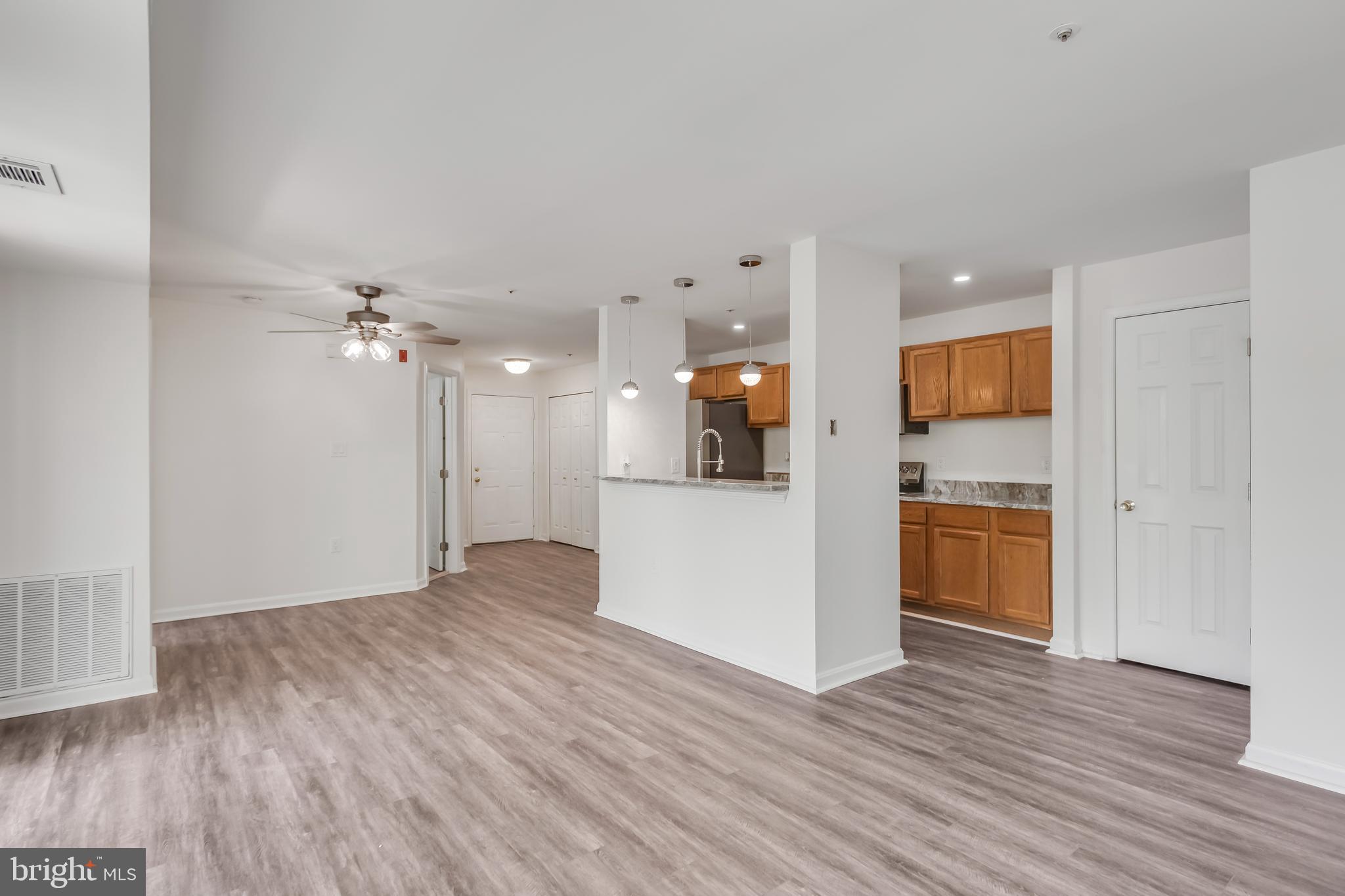 9700 LAKE POINTE COURT 202