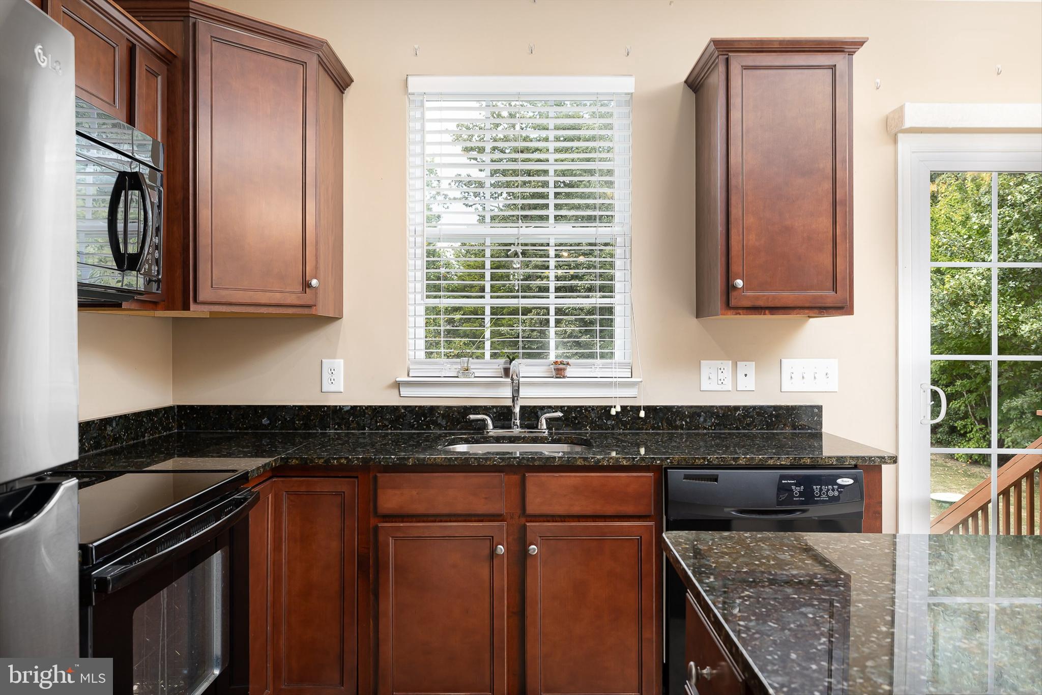 LAKE WILDERNESS - Residential