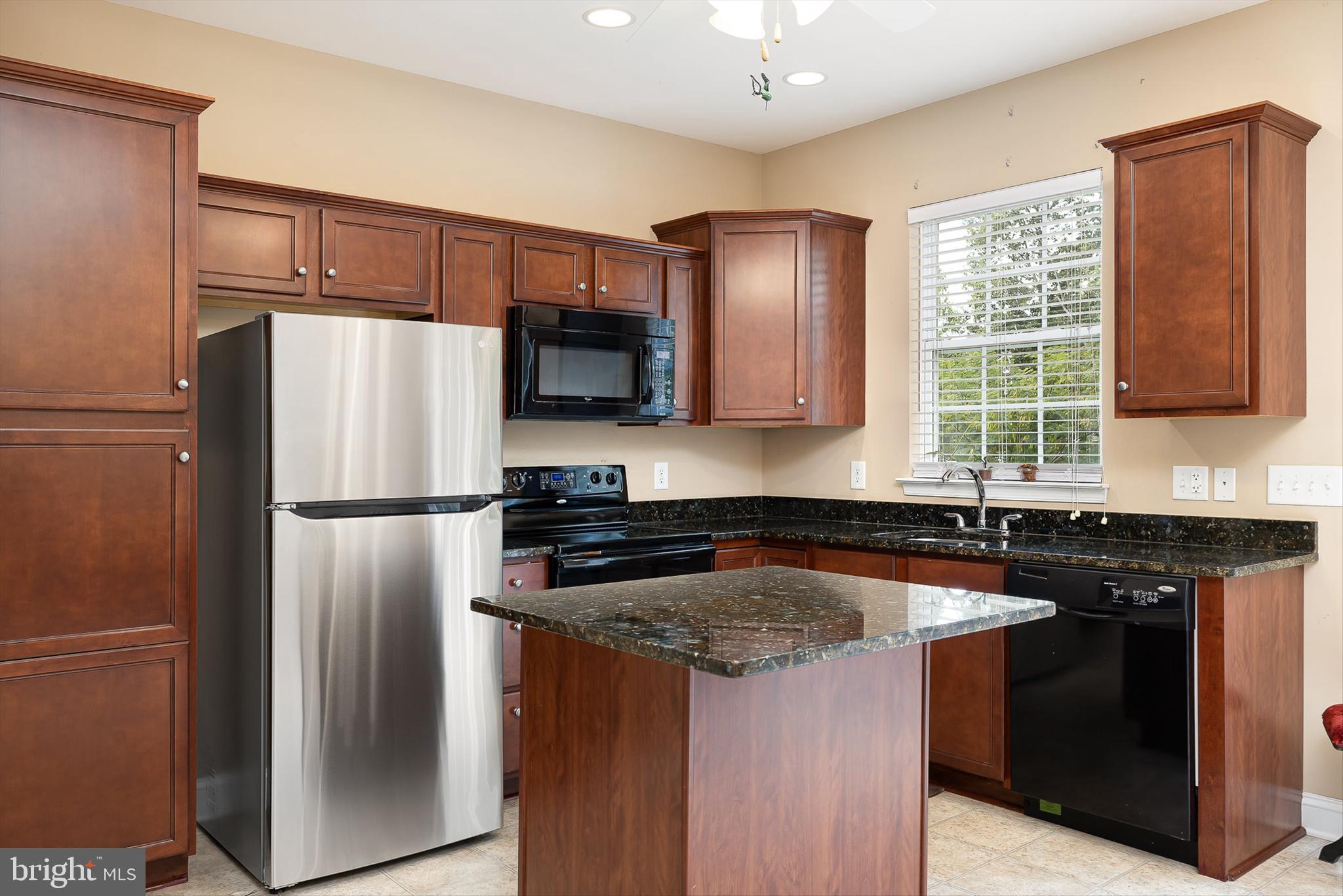 LAKE WILDERNESS - Residential