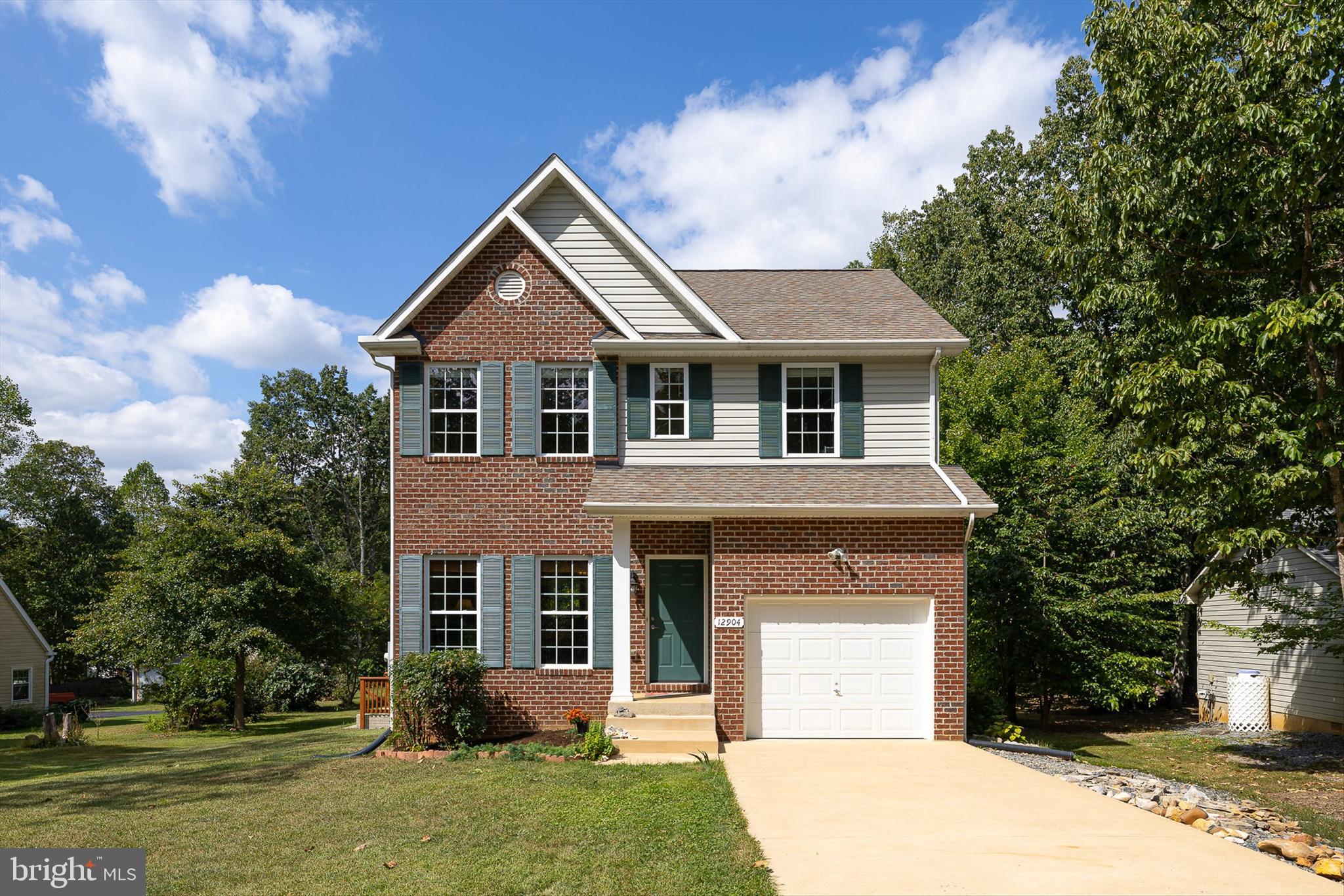 LAKE WILDERNESS - Residential