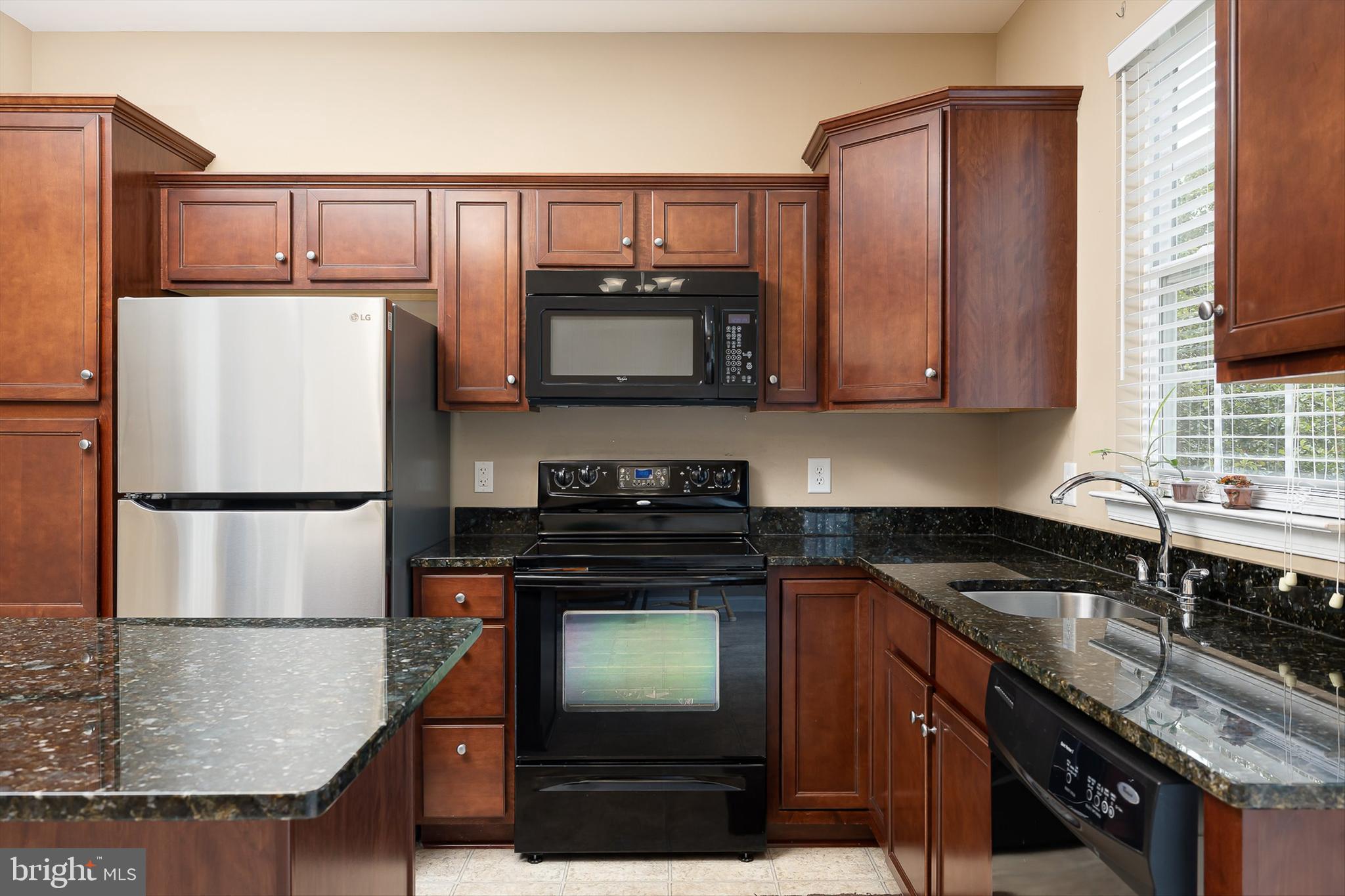 LAKE WILDERNESS - Residential