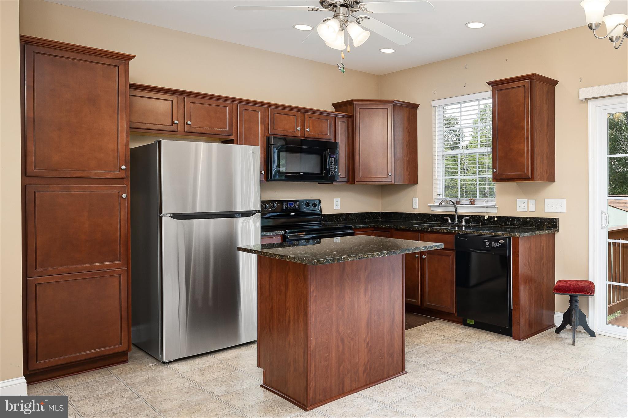 LAKE WILDERNESS - Residential