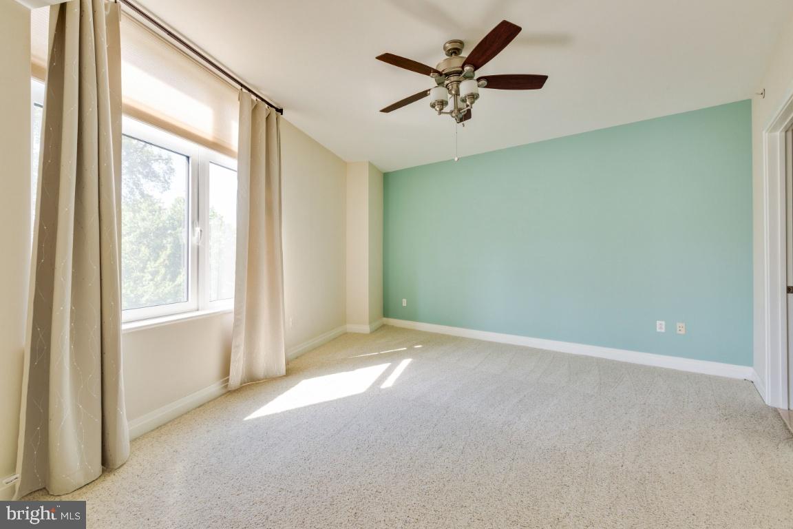 ONE PARK CREST CONDOMINIUM - Residential Lease