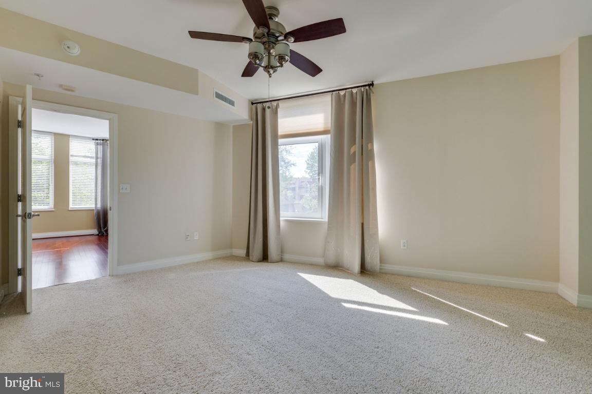 ONE PARK CREST CONDOMINIUM - Residential Lease