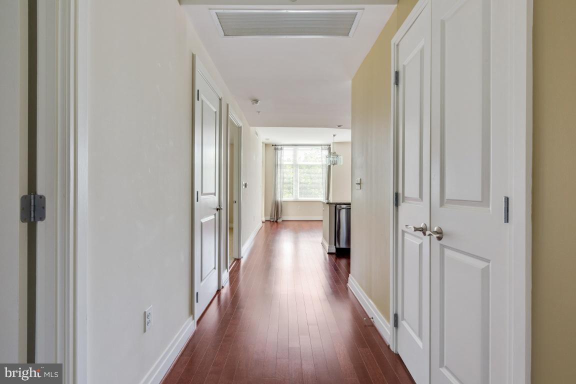 ONE PARK CREST CONDOMINIUM - Residential Lease