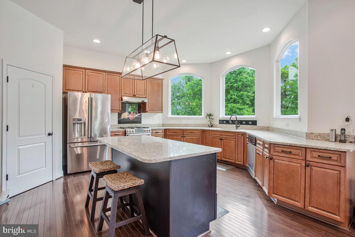 6151 FEDERAL OAK DRIVE
