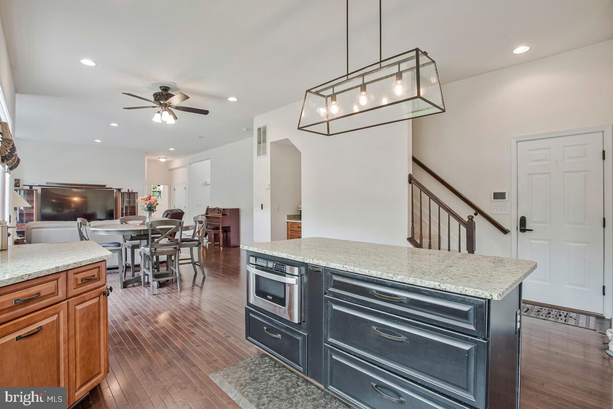 6151 FEDERAL OAK DRIVE