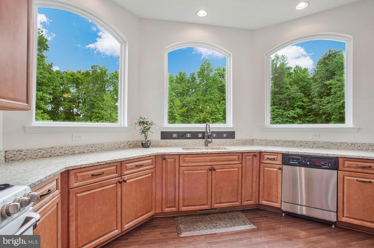 6151 FEDERAL OAK DRIVE