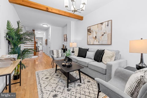Townhouse For Sale - 920 S Ellwood Avenue<br/> Baltimore City County, BALTIMORE, MD 21224