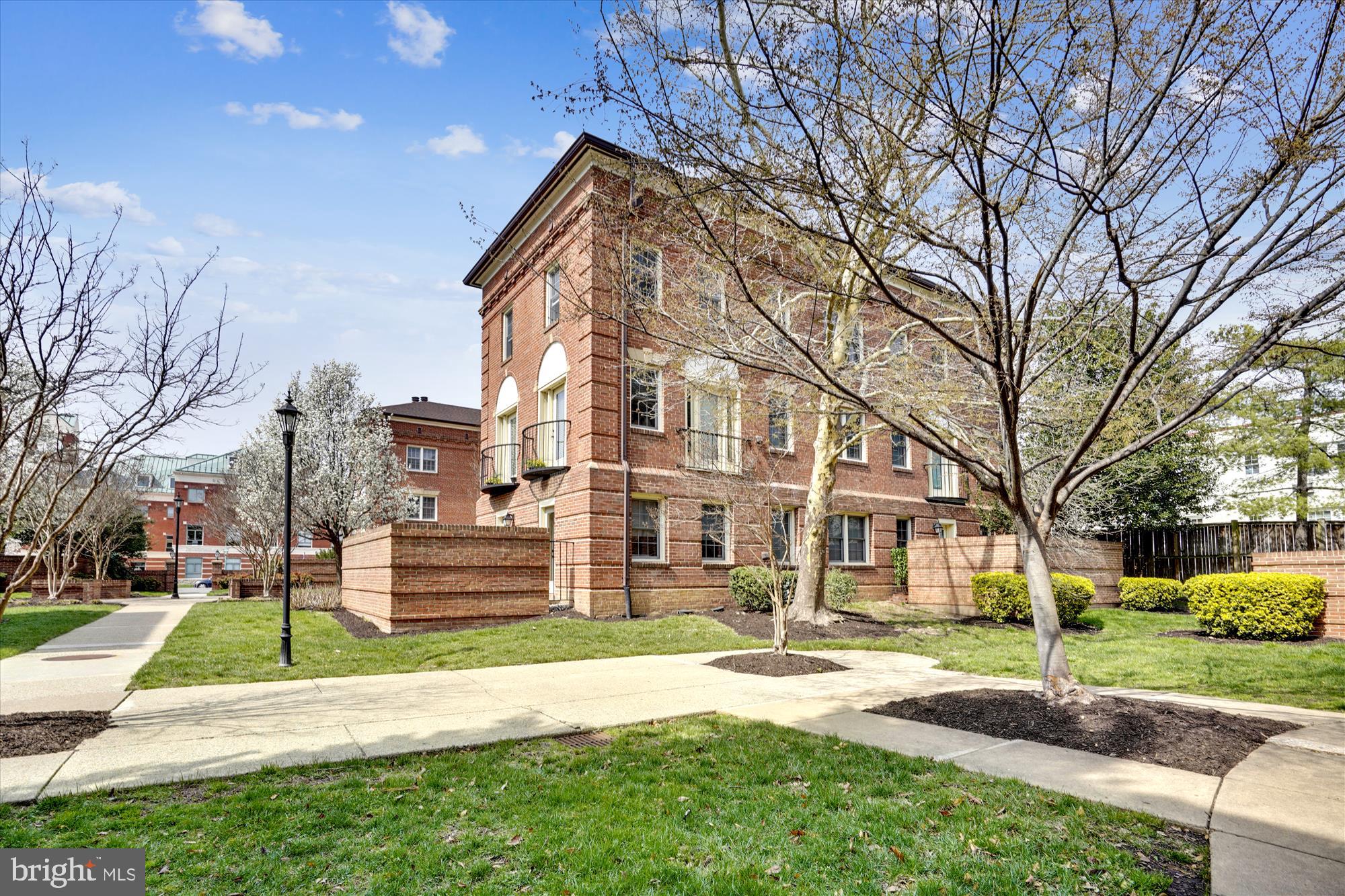 CANAL PLACE - Residential