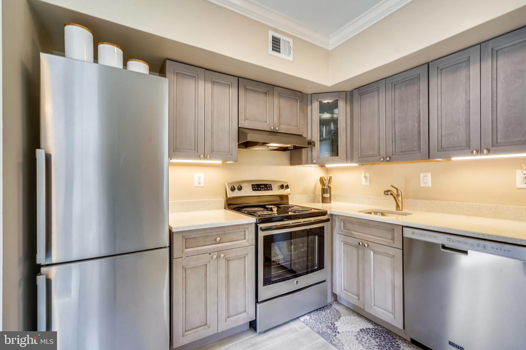 CANAL PLACE - Residential