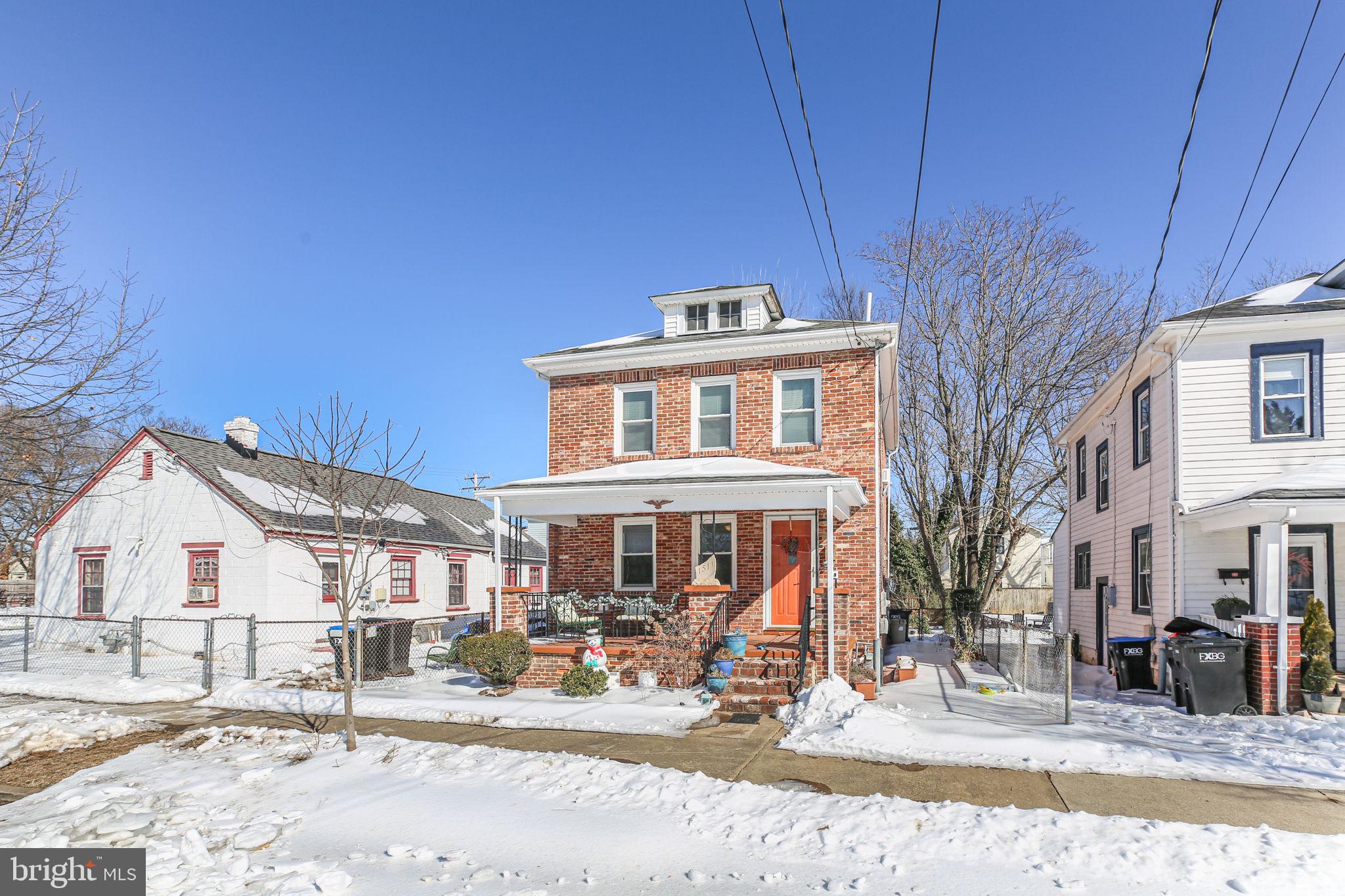 DOWNTOWN FREDERICKSBURG - Residential