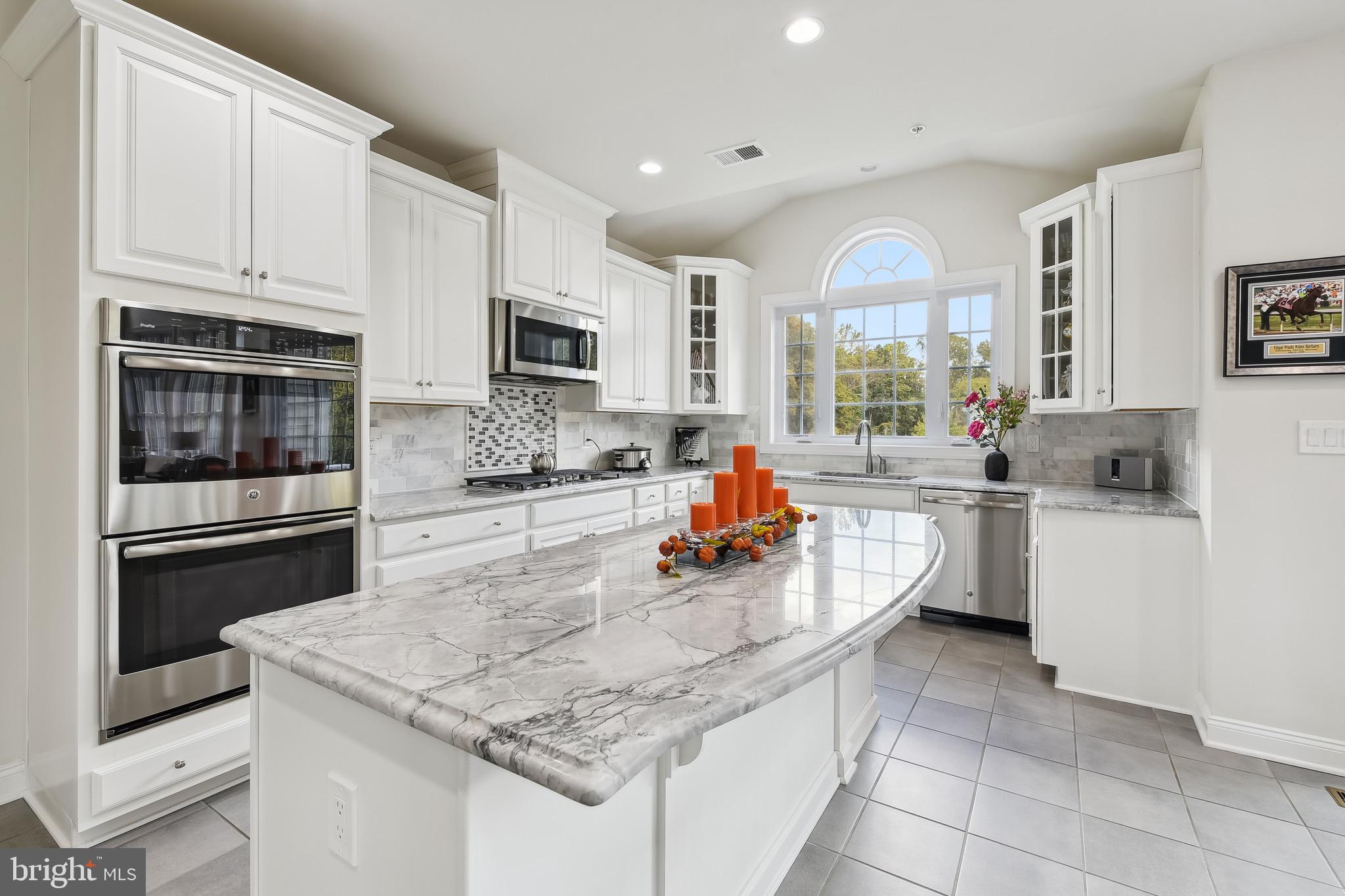 WEATHERSTONE - Residential