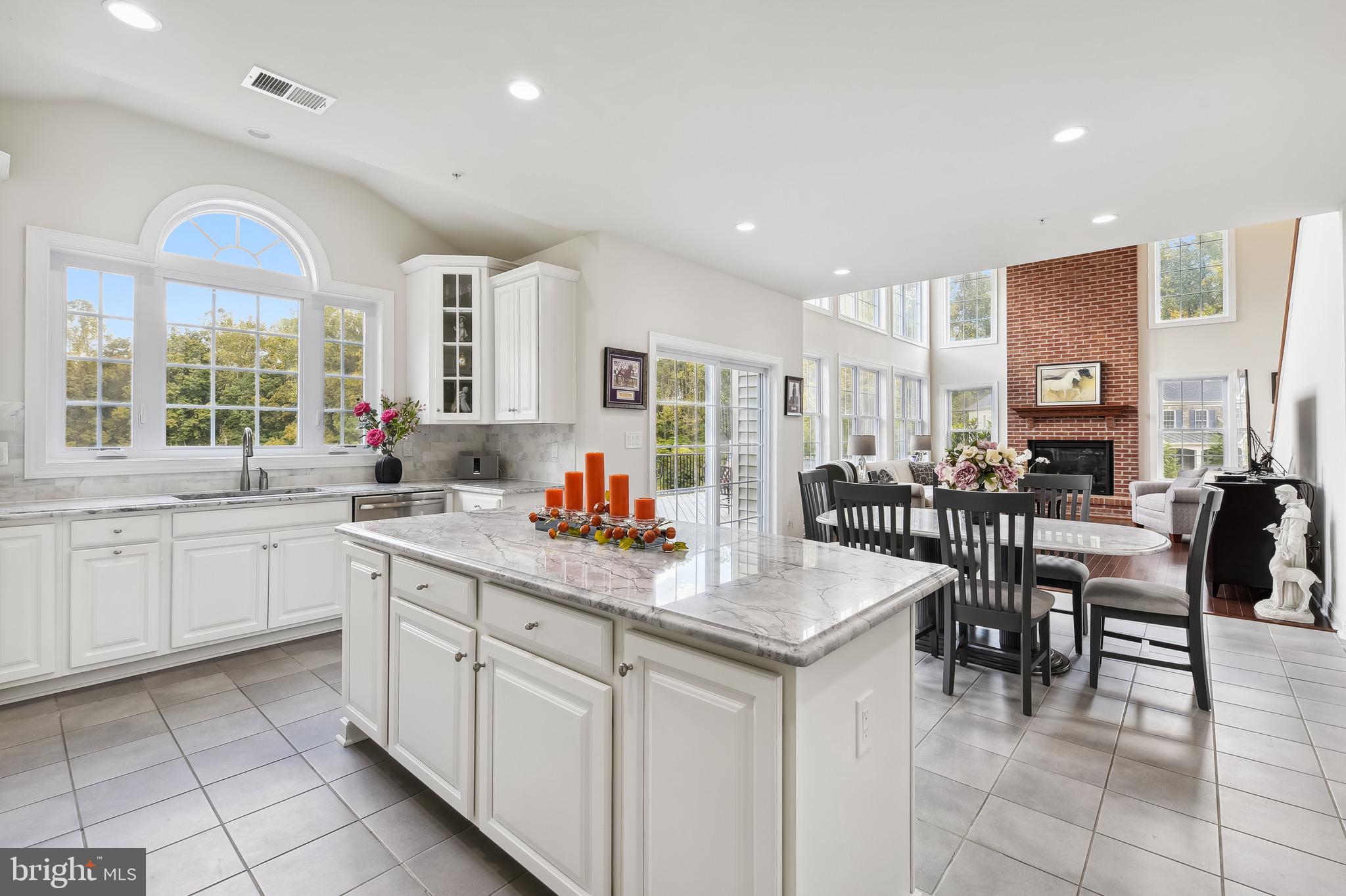 WEATHERSTONE - Residential