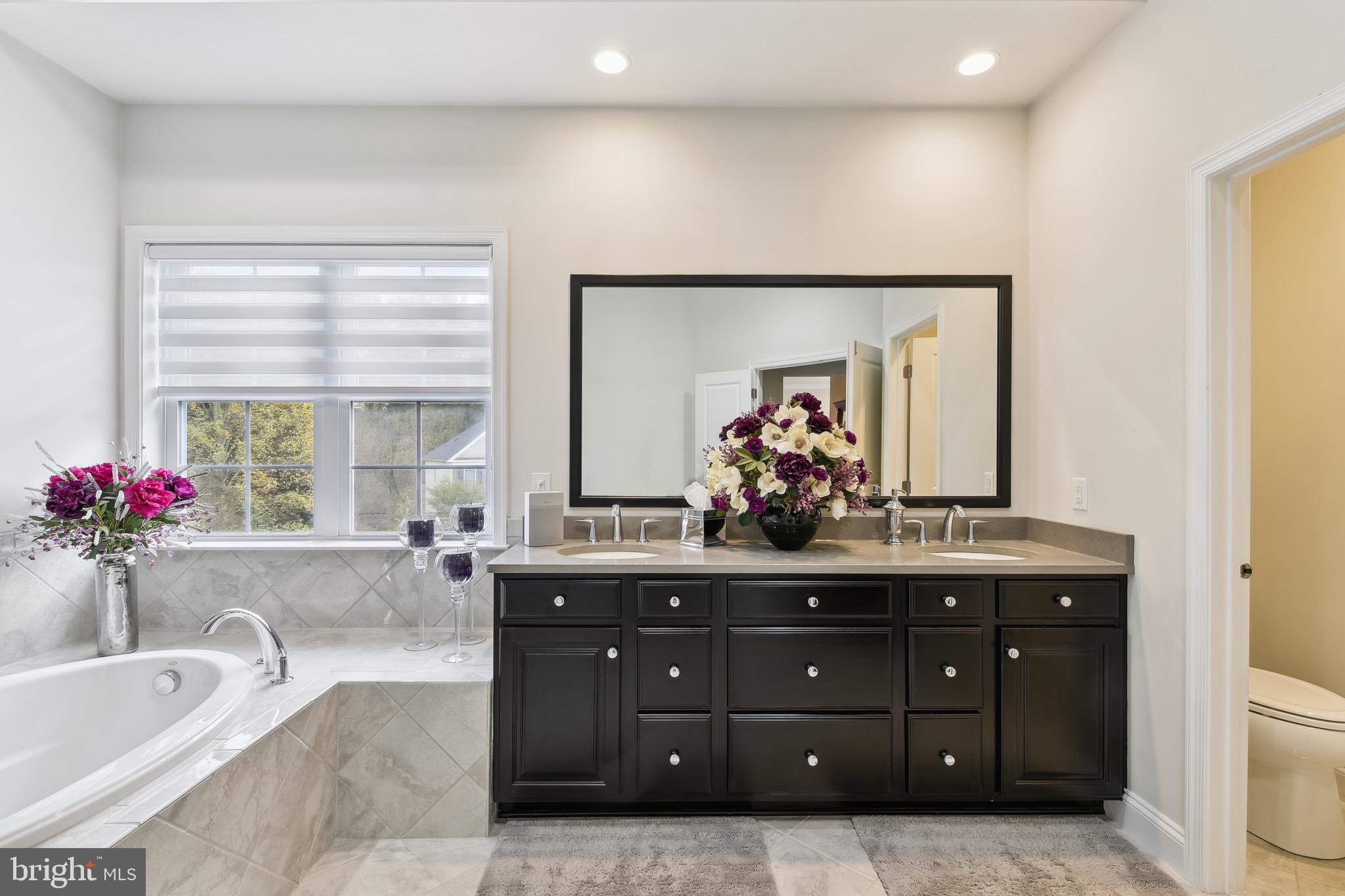 WEATHERSTONE - Residential