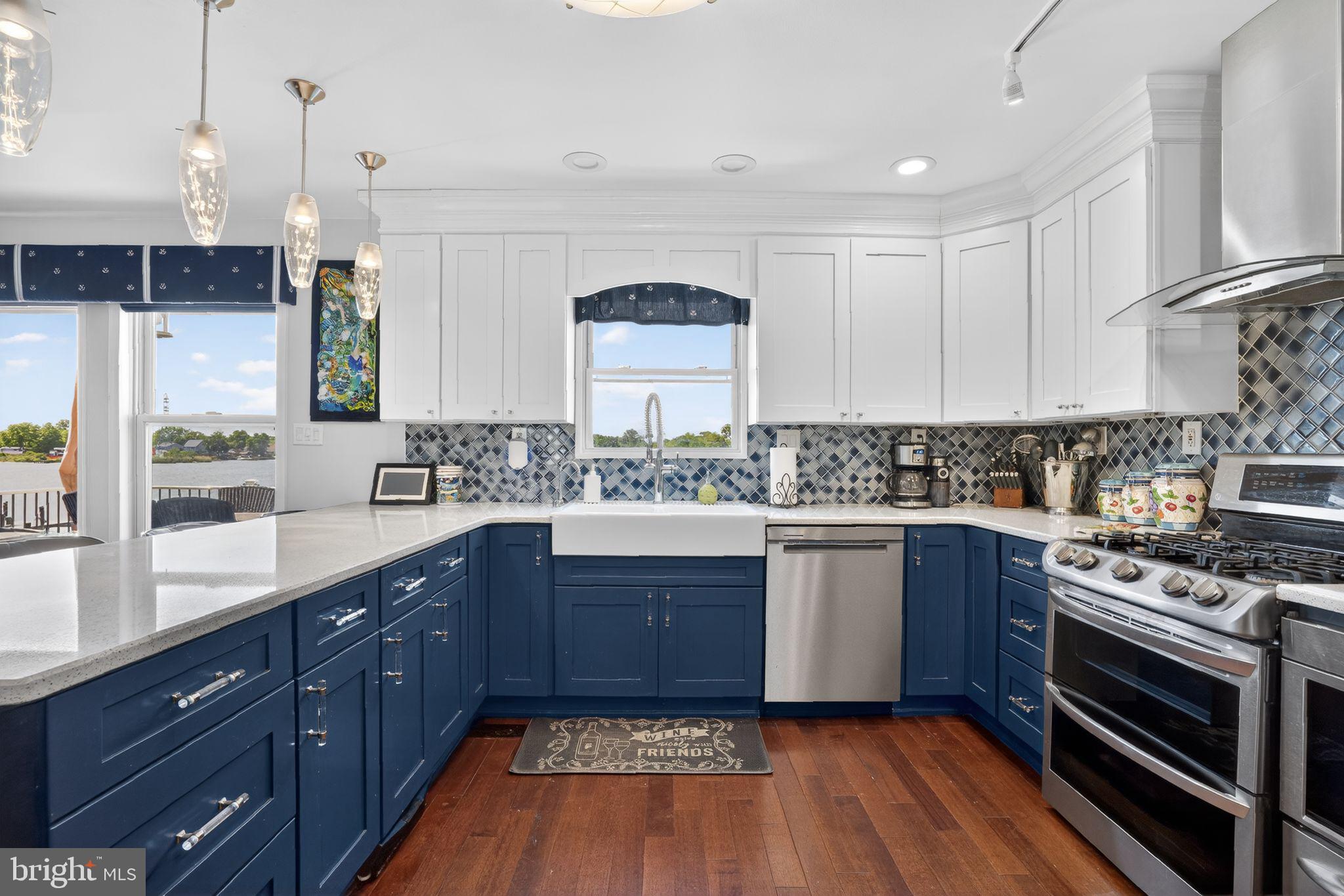 MURRAY POINT - Residential