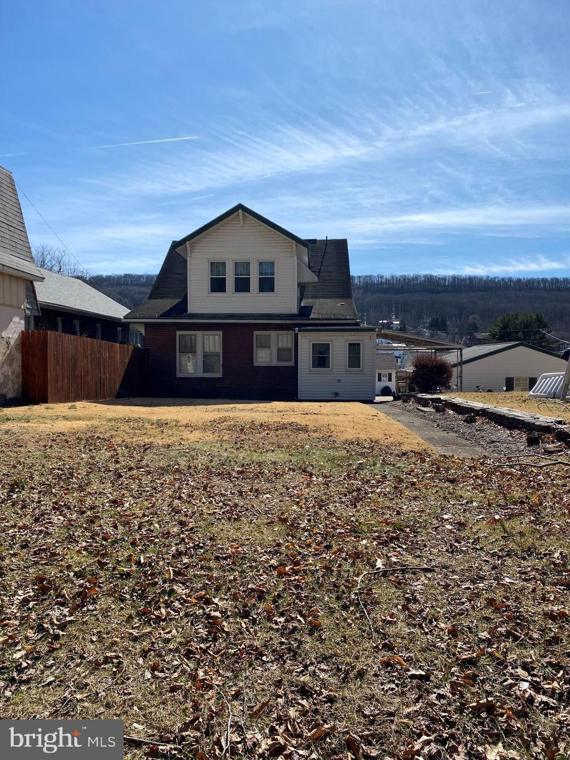 POTTSVILLE - Residential