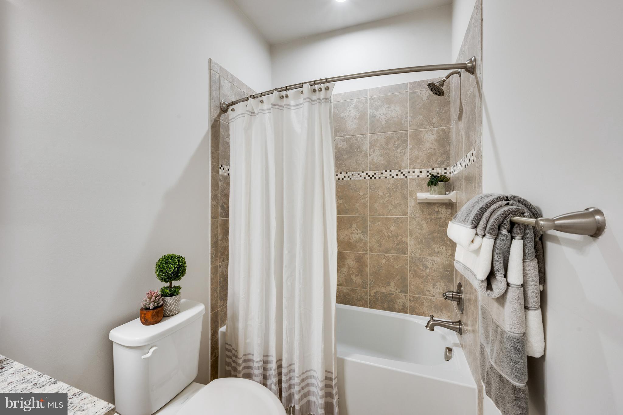 GLENN DALE CROSSING - Residential