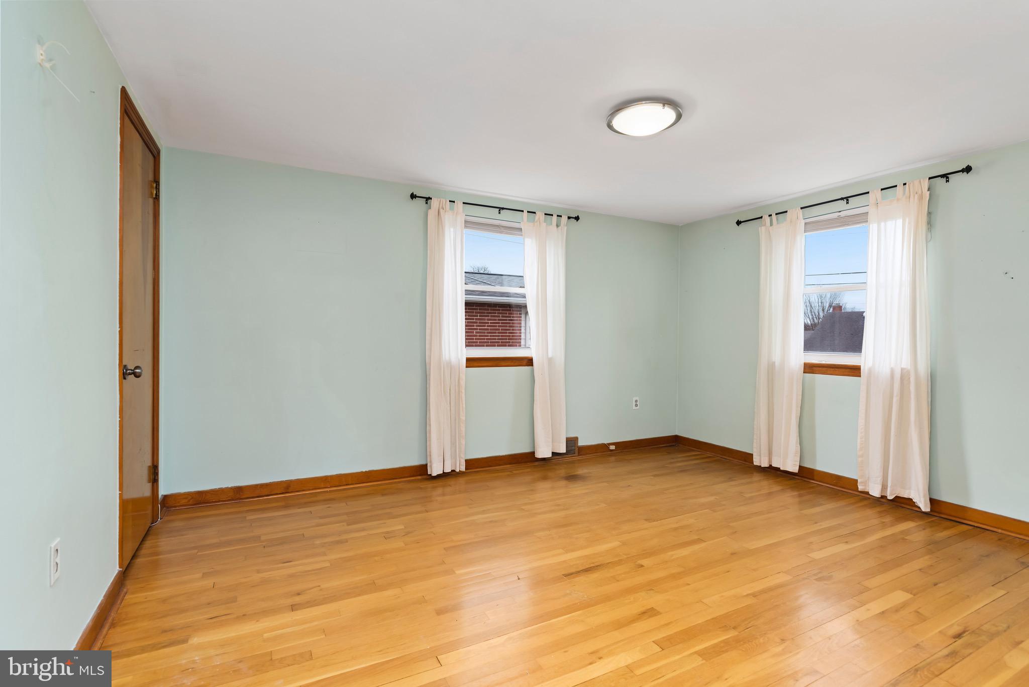 LENKER MANOR - Residential