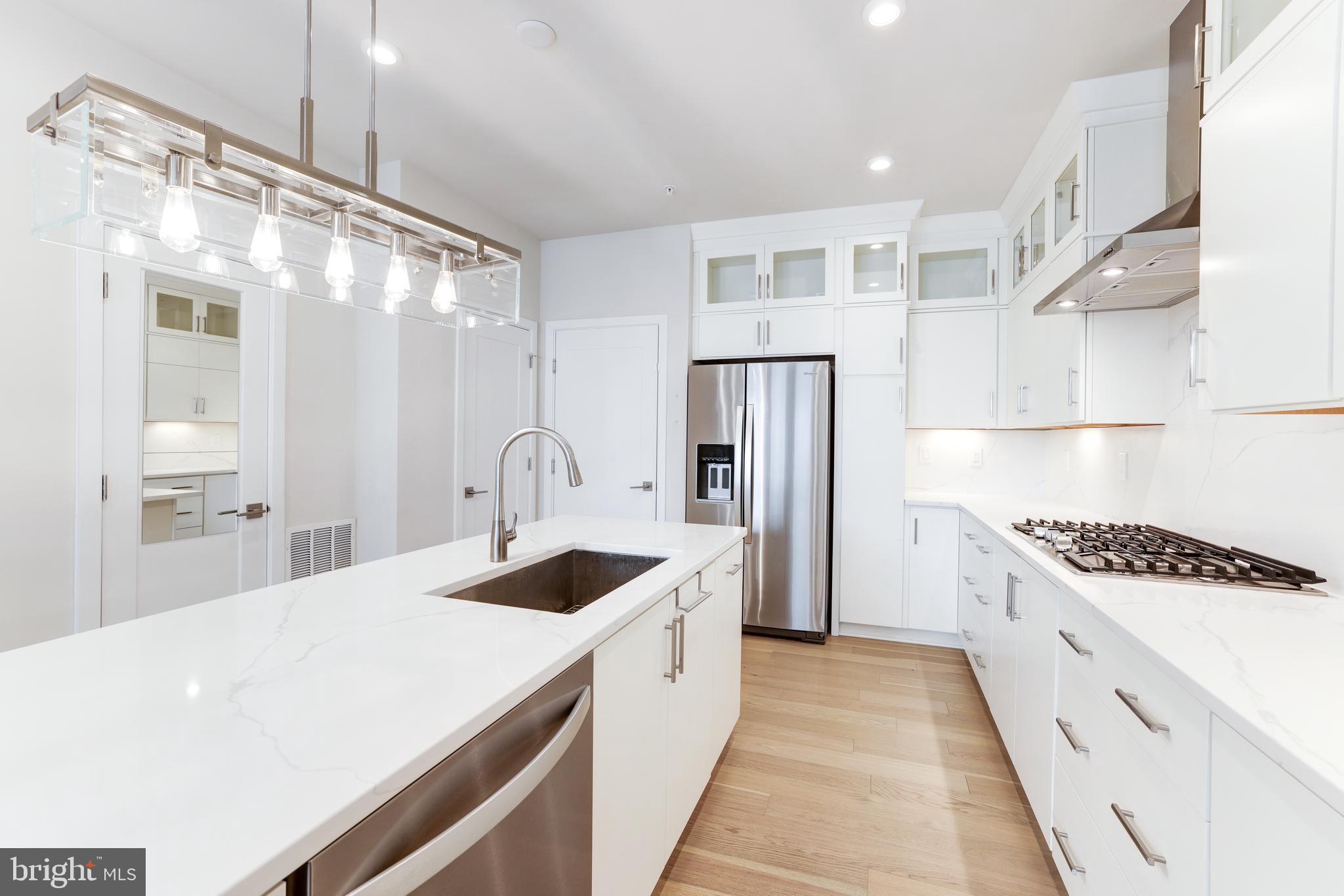 UNION PARK AT MCLEAN - Residential Lease