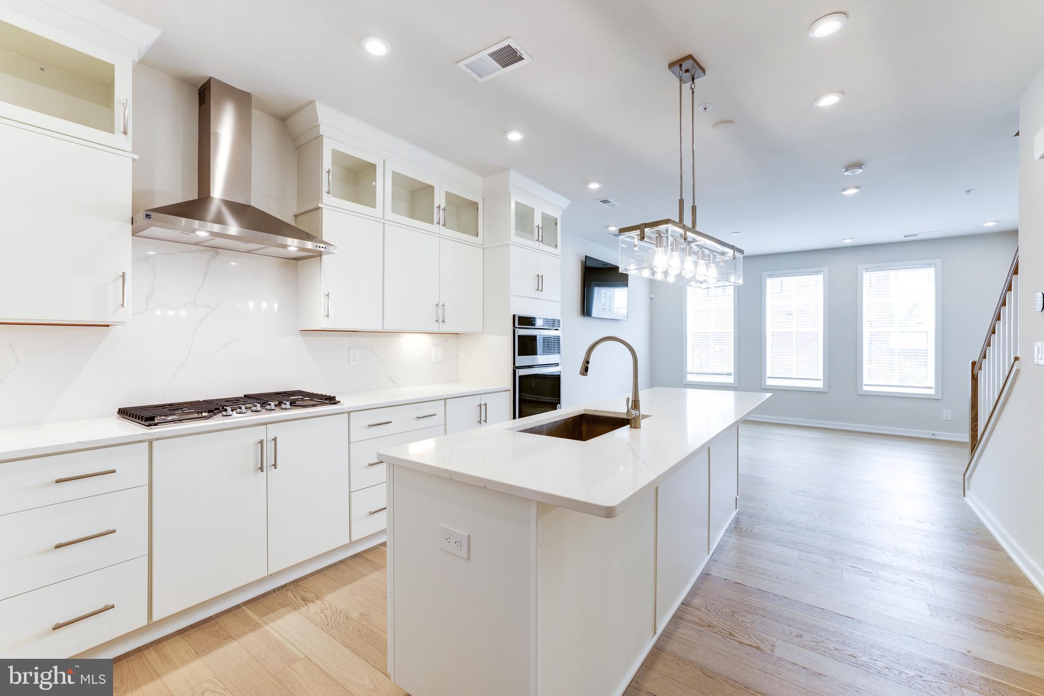 UNION PARK AT MCLEAN - Residential Lease