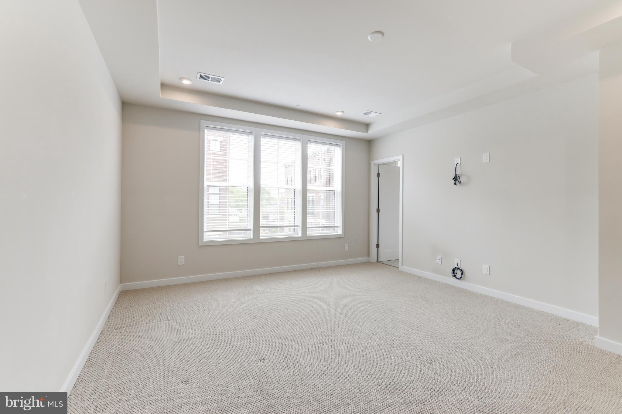 UNION PARK AT MCLEAN - Residential Lease