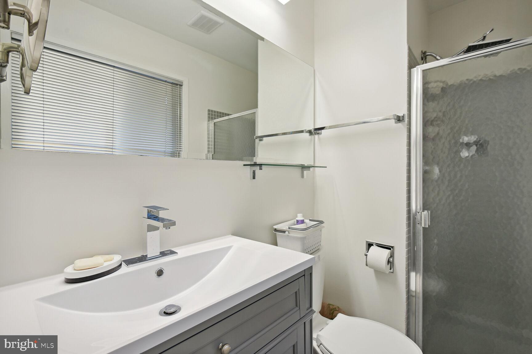 CARDEROCK SPRINGS - Residential