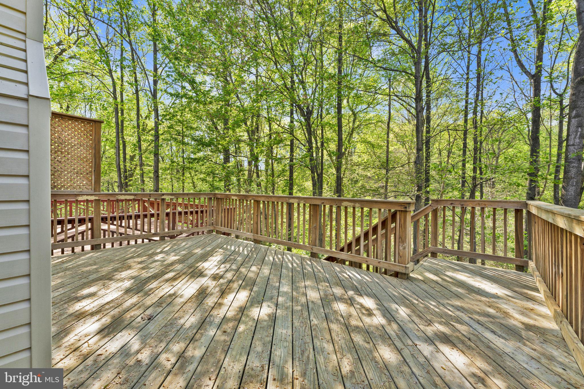 BURTONSVILLE - Residential