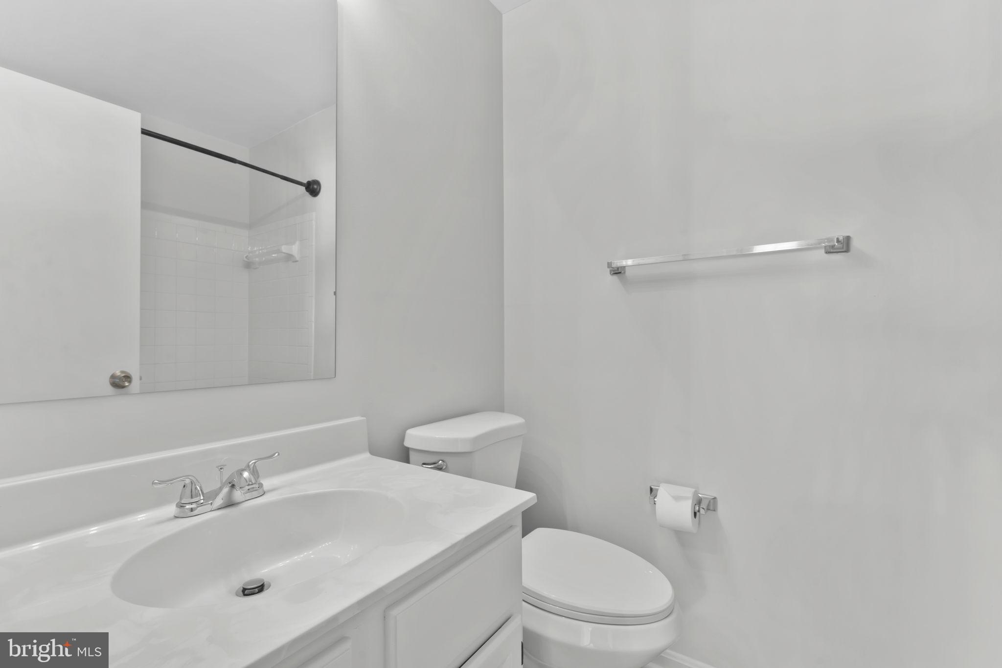 BURTONSVILLE - Residential