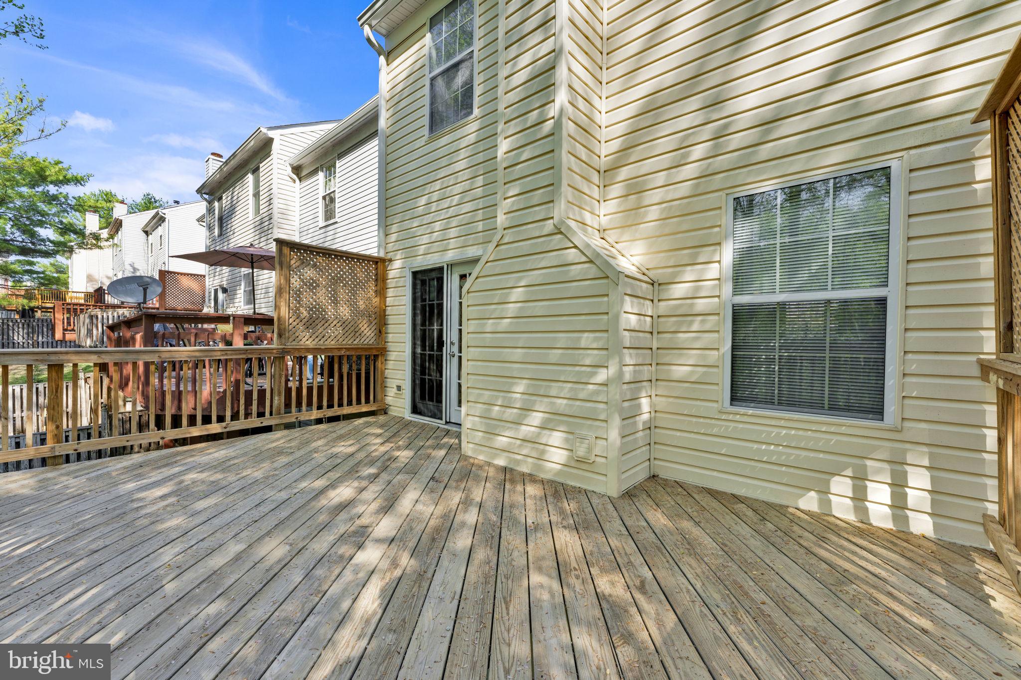 BURTONSVILLE - Residential