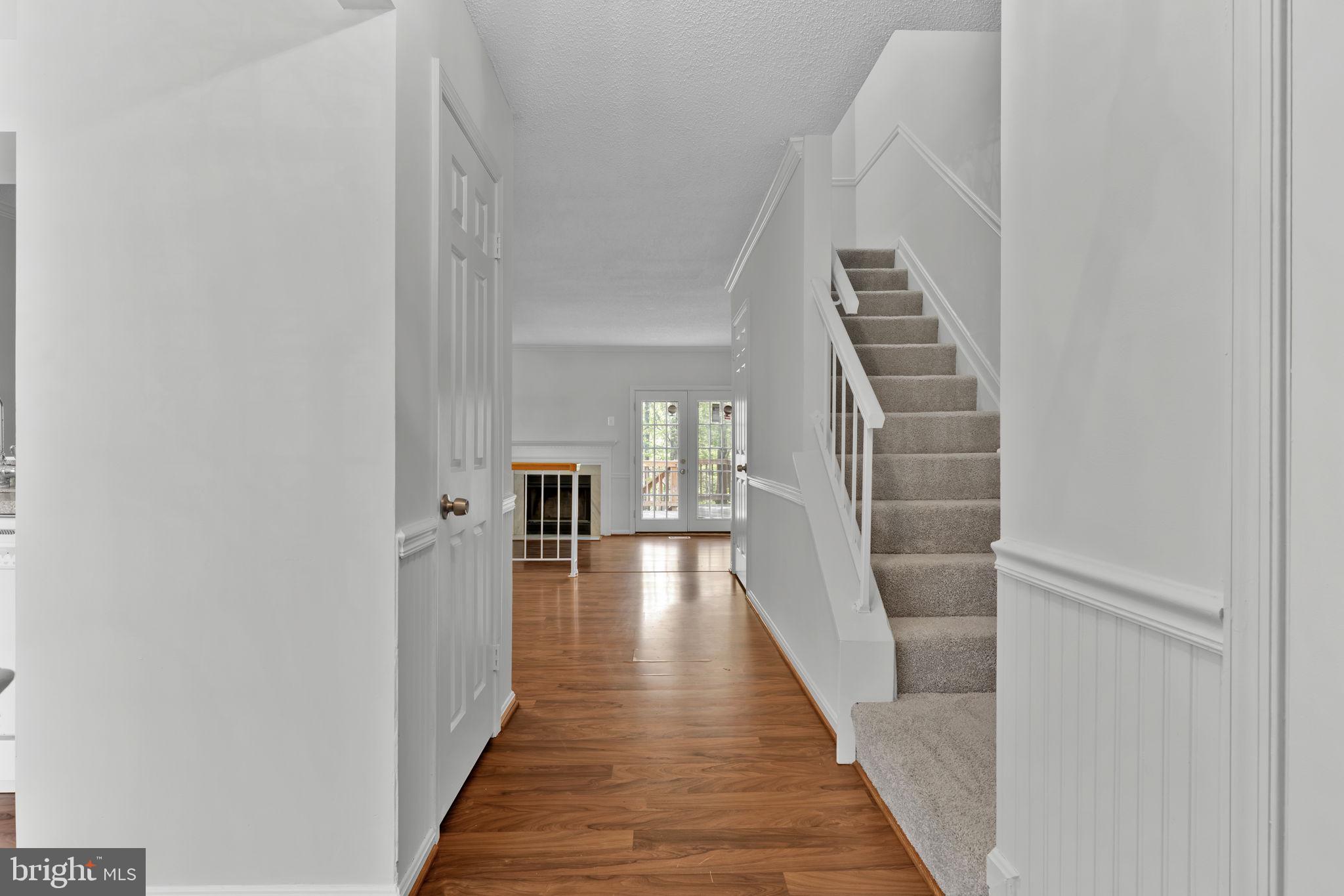 BURTONSVILLE - Residential