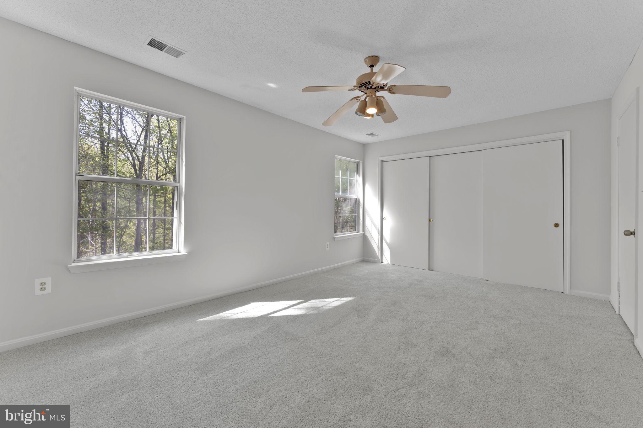 BURTONSVILLE - Residential