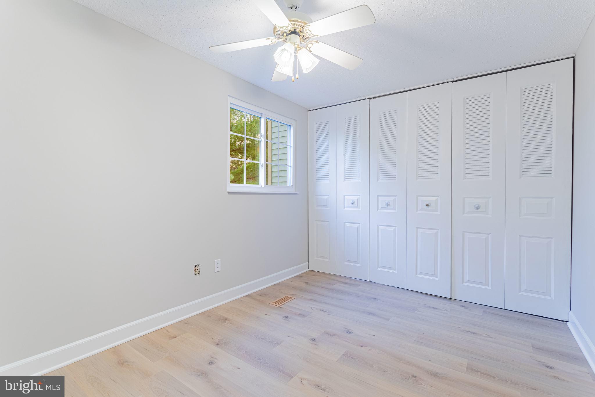 D EVEREUX WEST - Residential