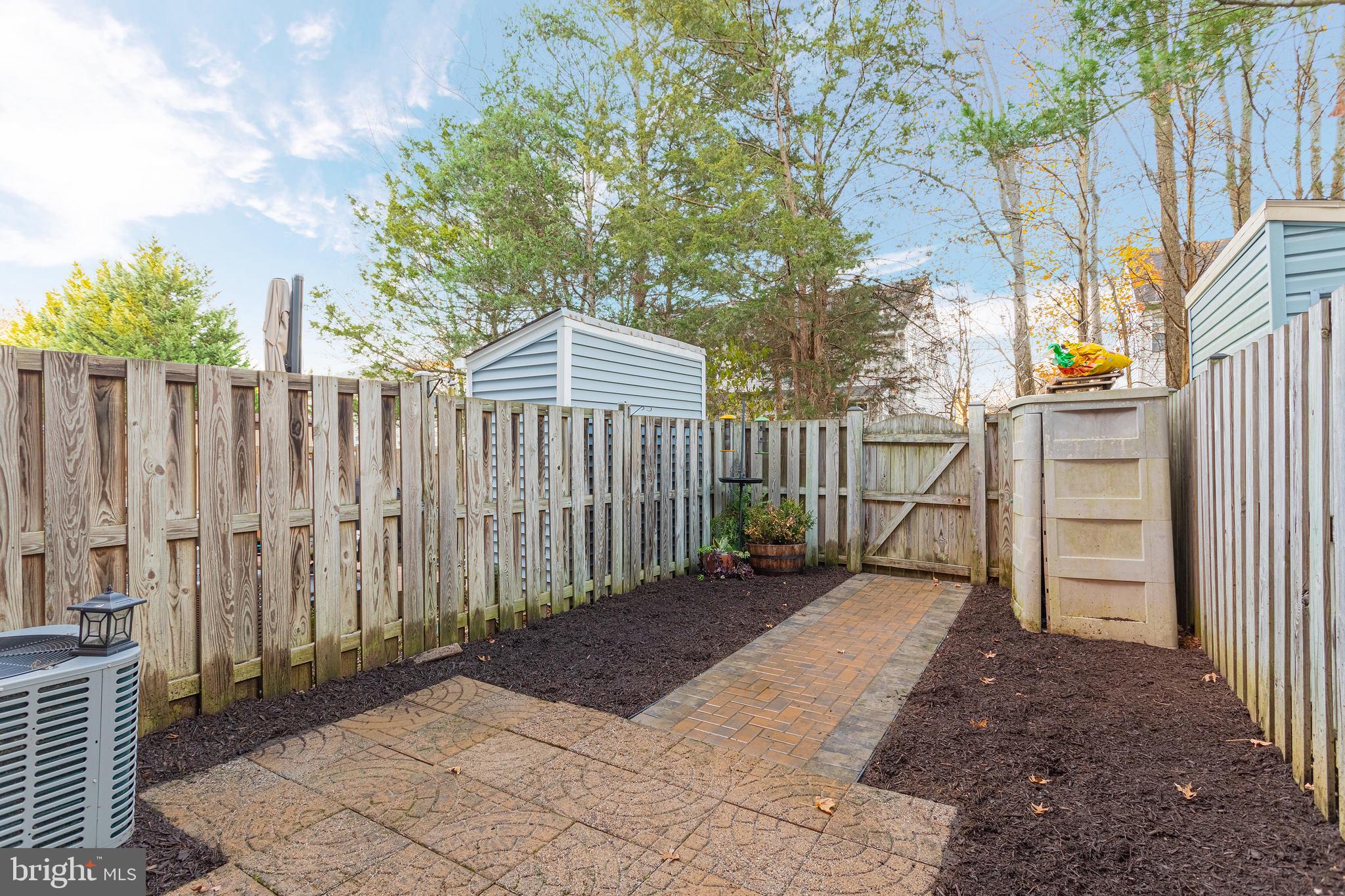 D EVEREUX WEST - Residential