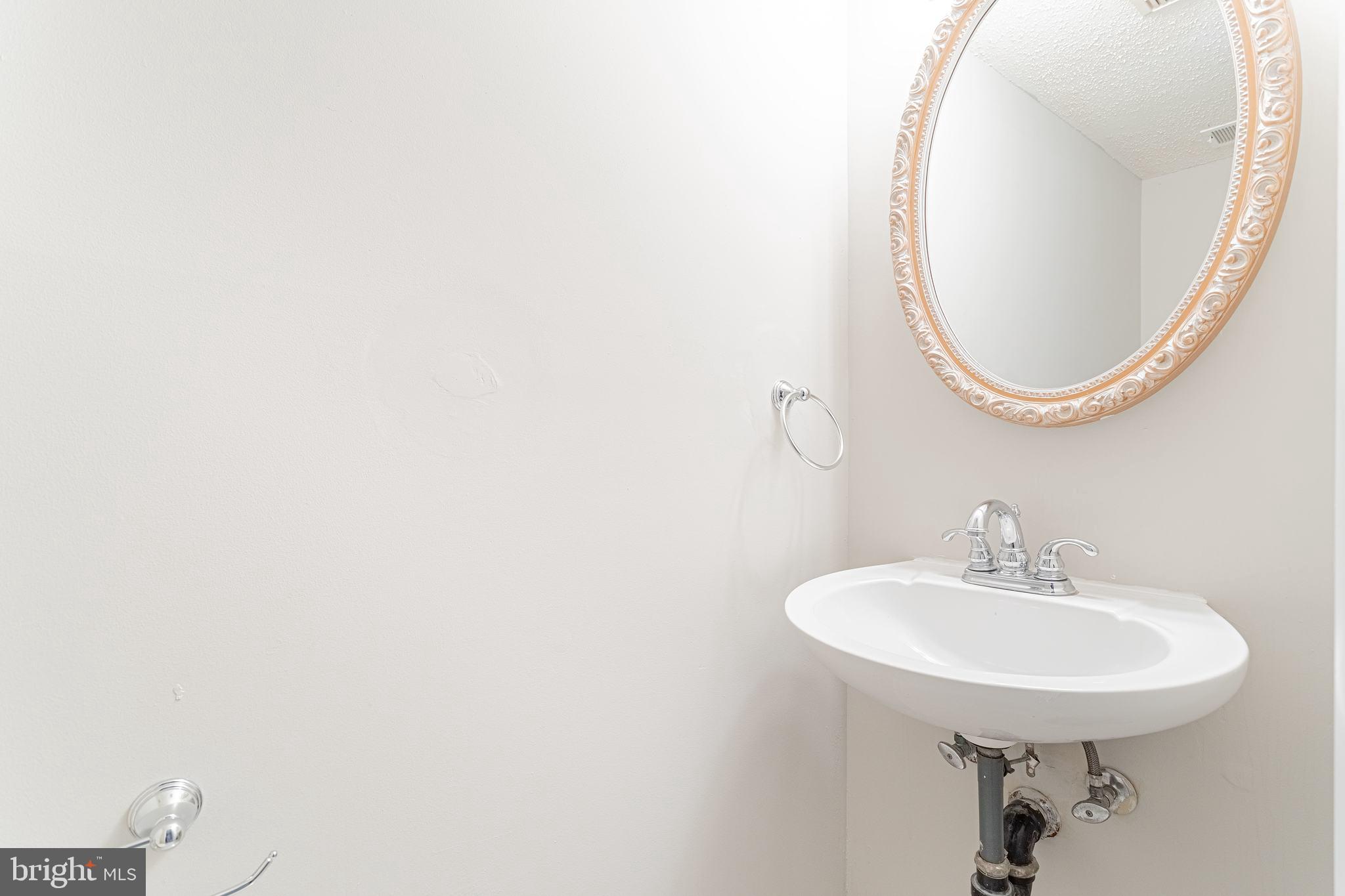 D EVEREUX WEST - Residential