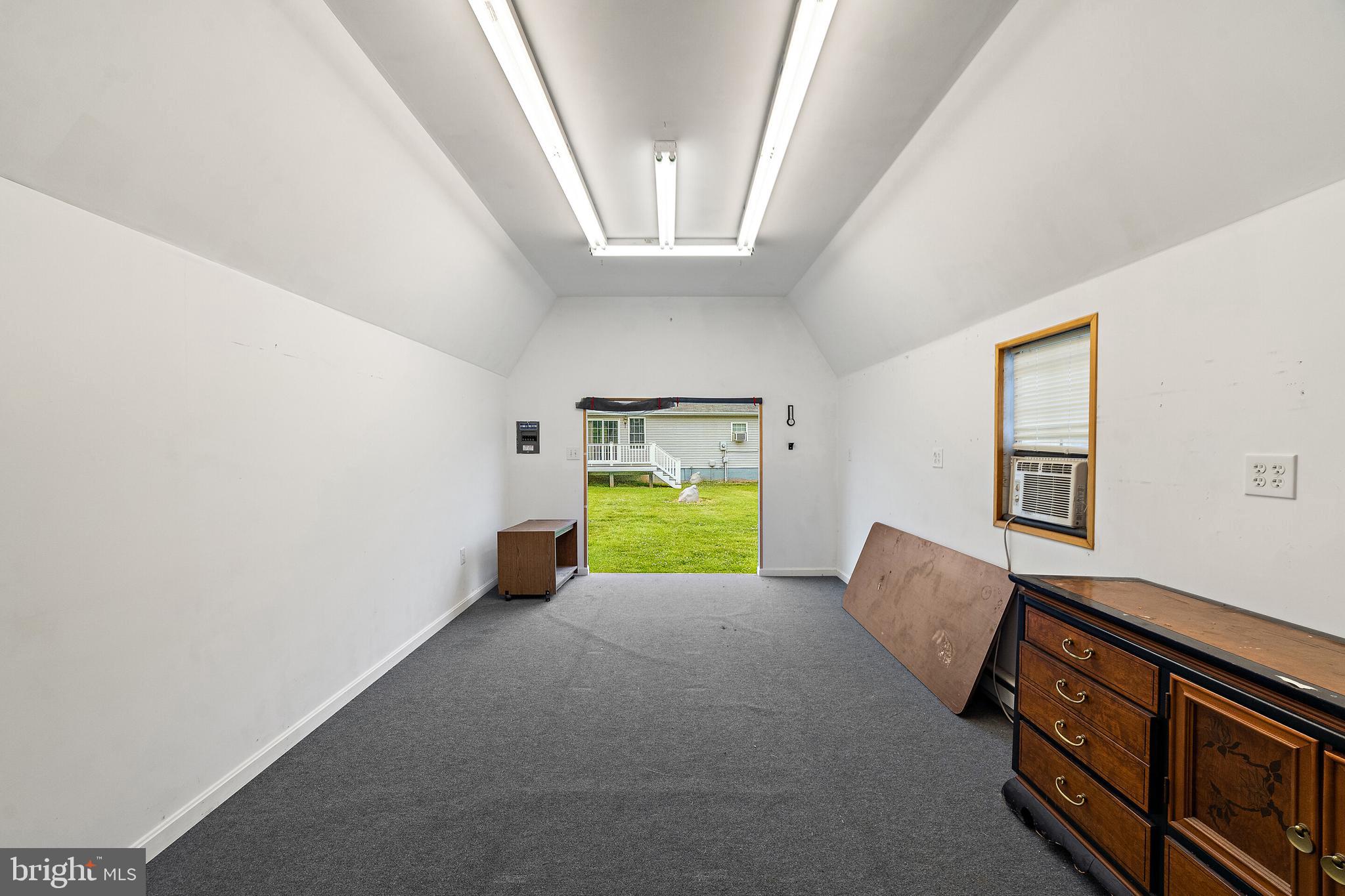 VIRGINIA MEADOWS - Residential