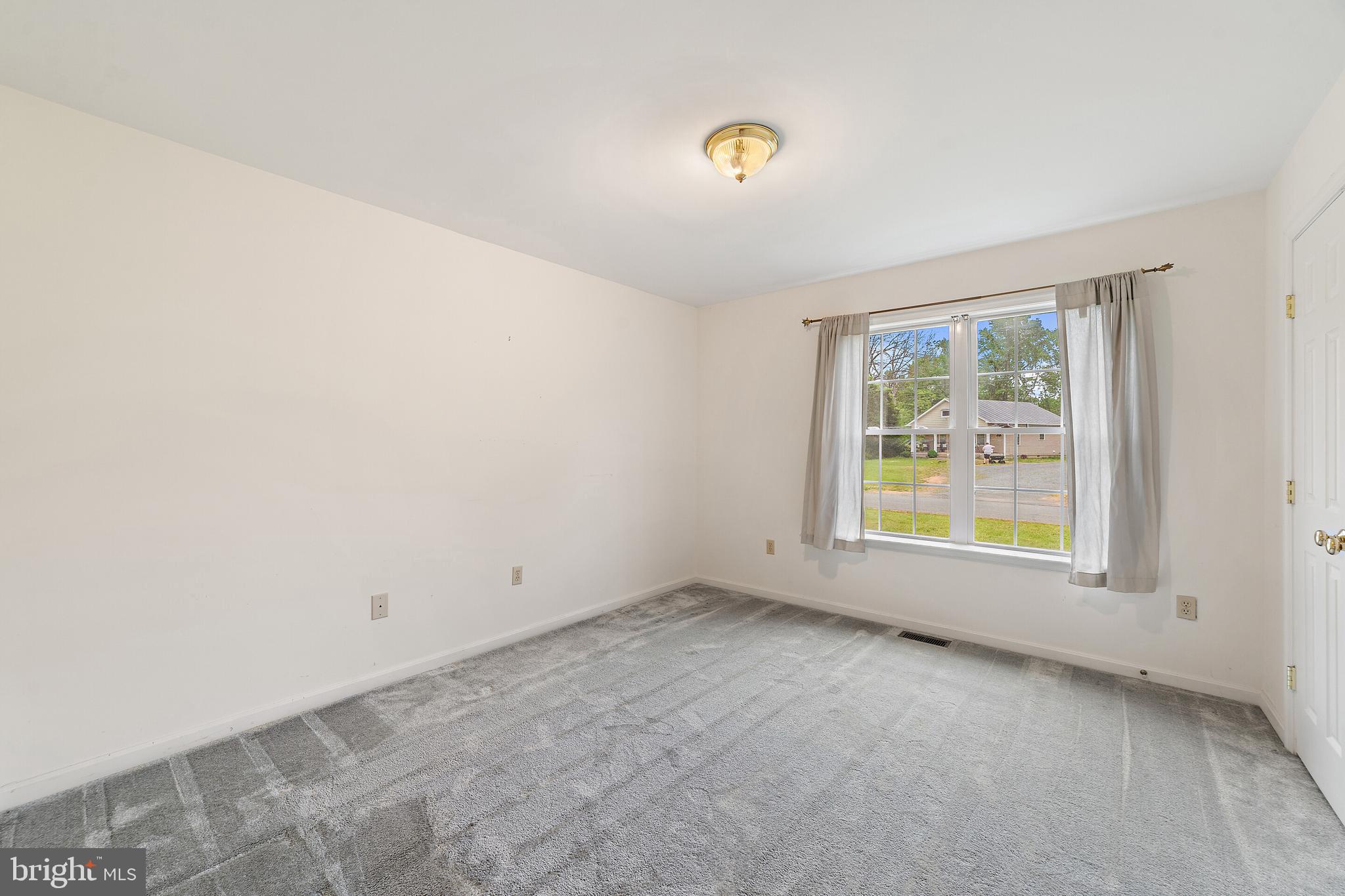 VIRGINIA MEADOWS - Residential