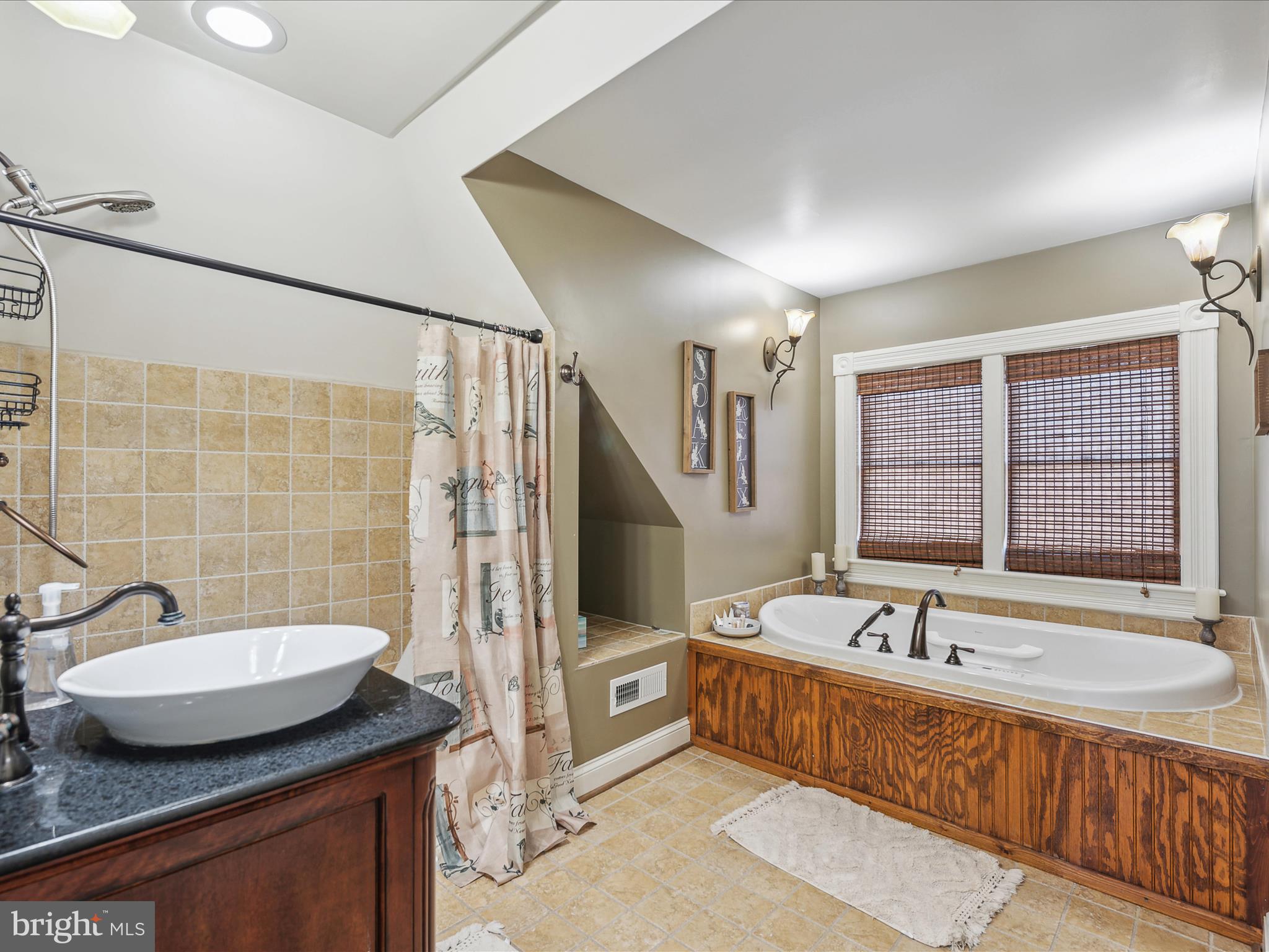 TOWN OF BATH - Commercial Sale