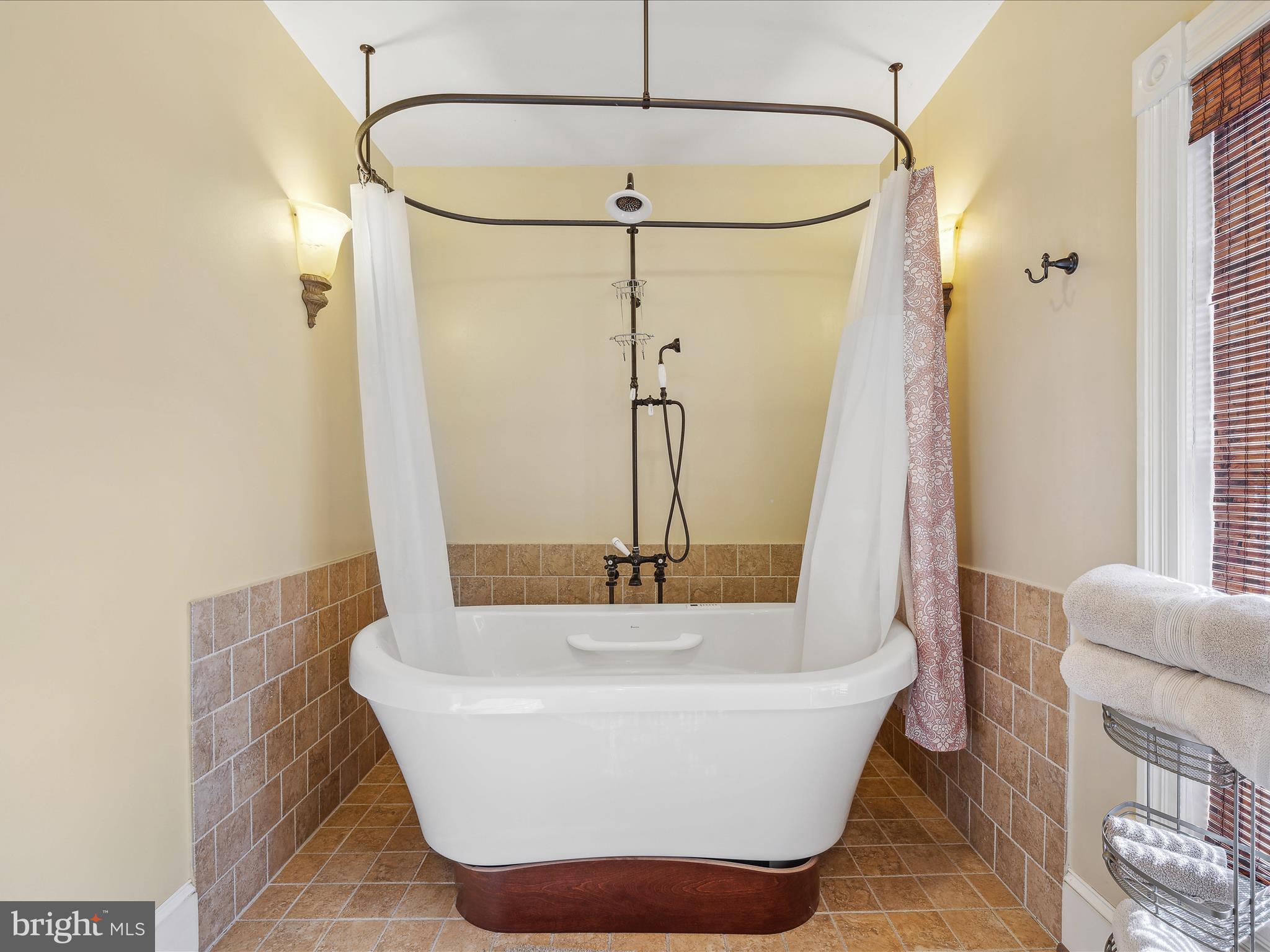 TOWN OF BATH - Commercial Sale