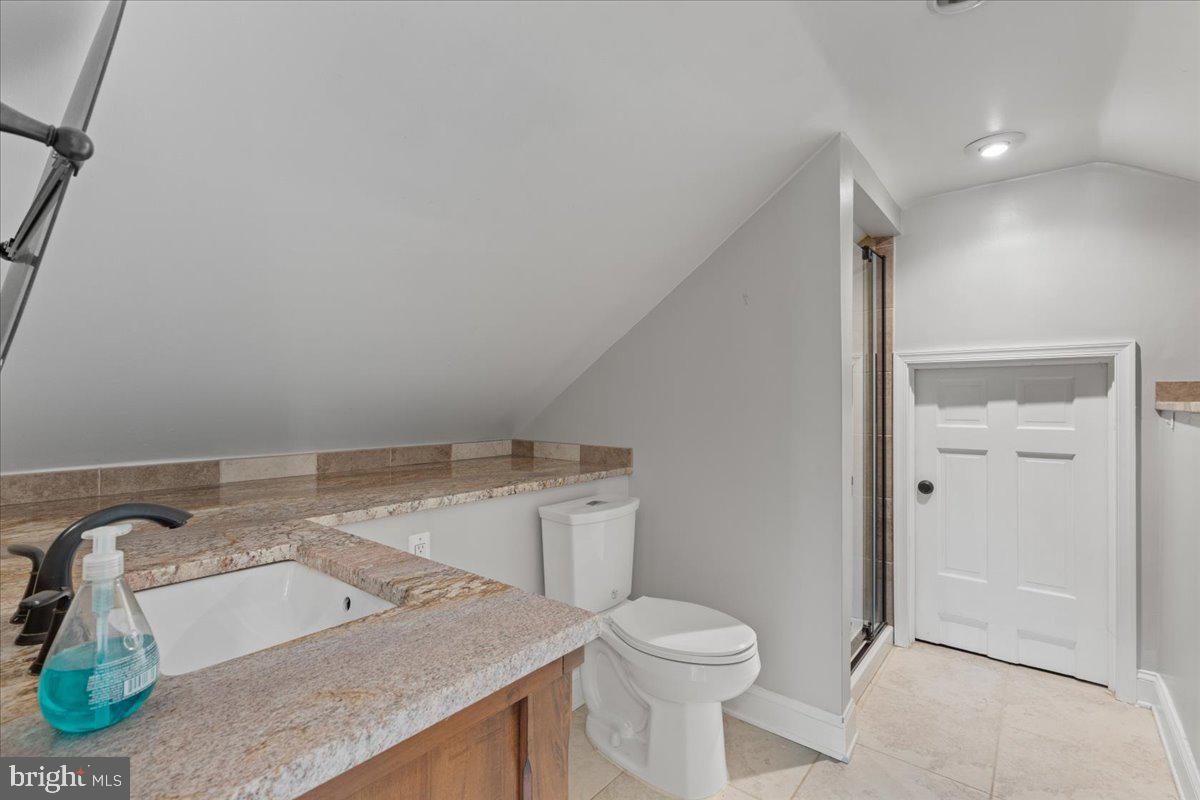 ADDISON HEIGHTS - Residential Lease